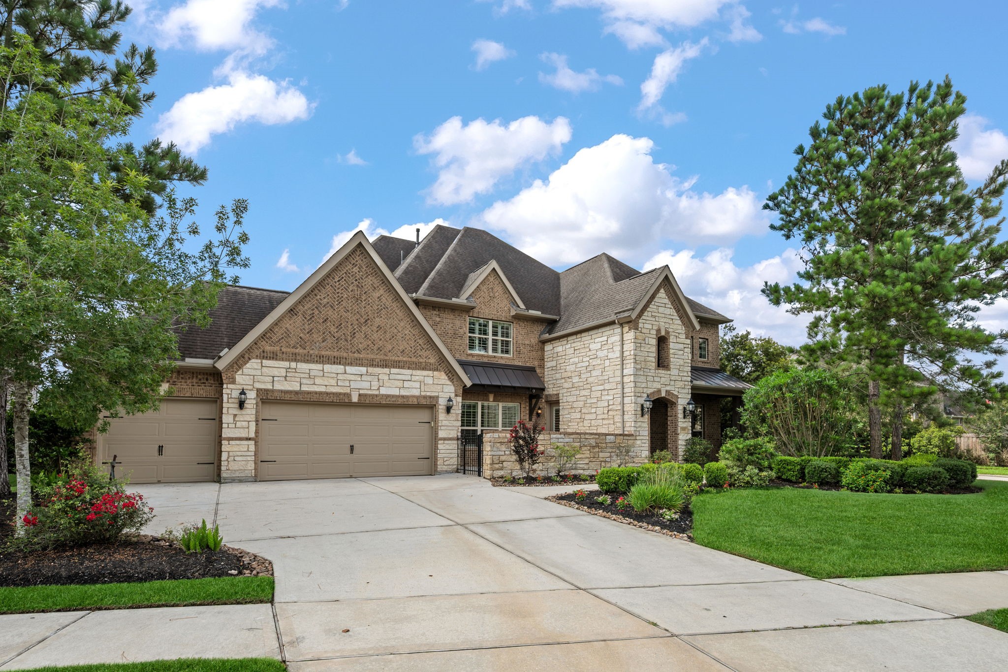 Welcome to your new home @ 28680 Clear Woods Dr. This home is a corner lot and Sycamore Park is right across the street. This home is located in Flood Zone X -NOT in Flood plain for added peace of mind. This home has 68 ft lot plus 16 ft around the corner - total 84ft front (See survey) Welcome to your new home @ 28680 Clear Woods Dr. This home is a corner lot and Sycamore Park is right across the street. This home is located in Flood Zone X -NOT in Flood plain for added peace of mind. This home has 68 ft lot plus 16 ft around the corner - total 84ft front (See survey)