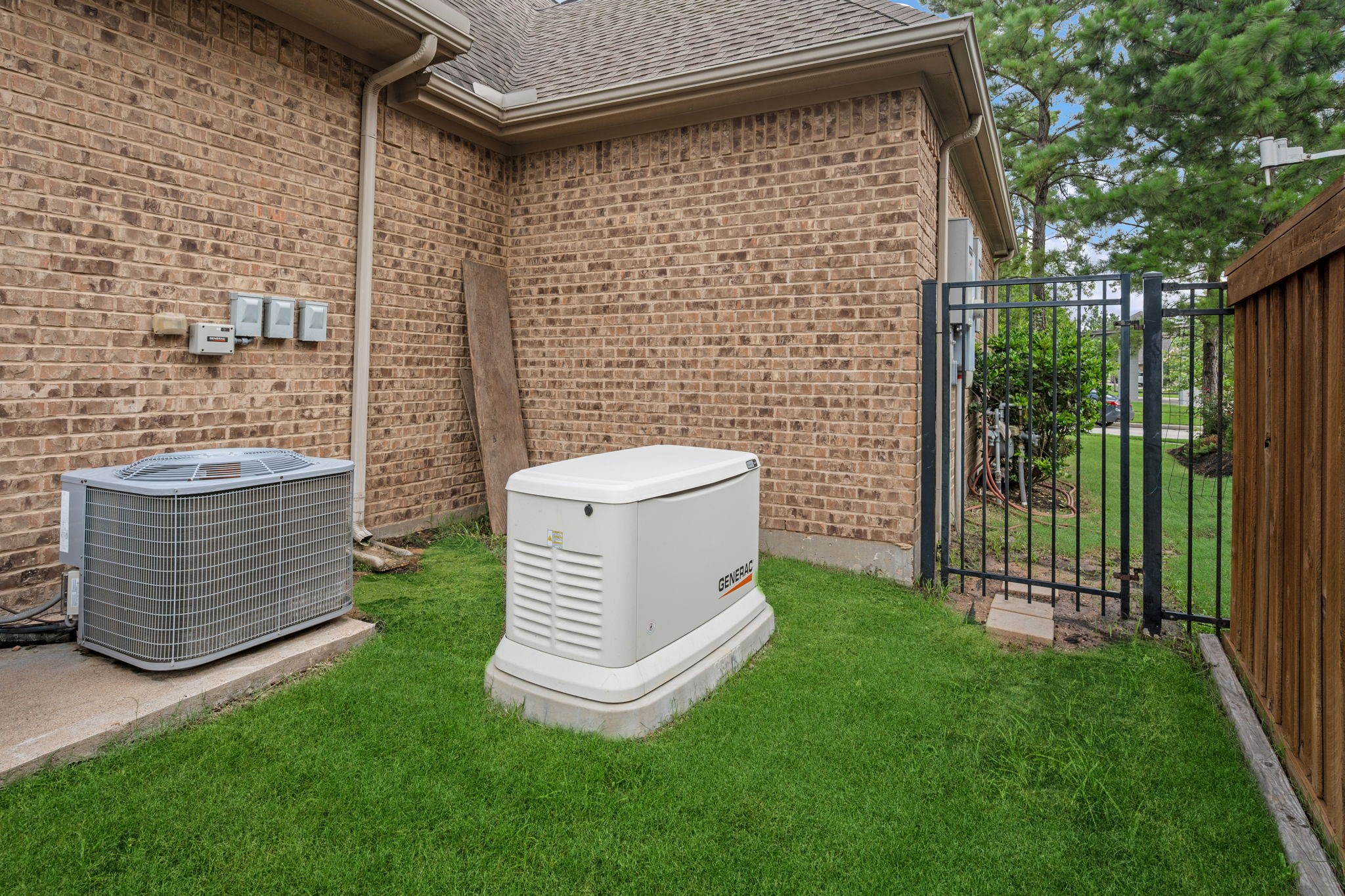Whole home GENERAC generator installed 2025. Whole home GENERAC generator installed 2025.