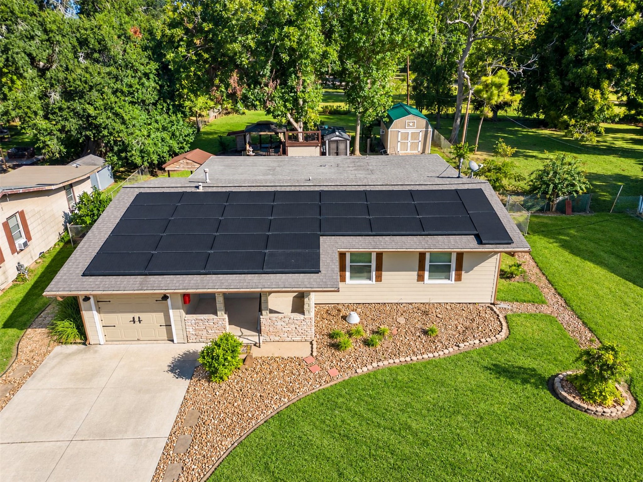 115 Camellia Street, Lake Jackson, TX 77566