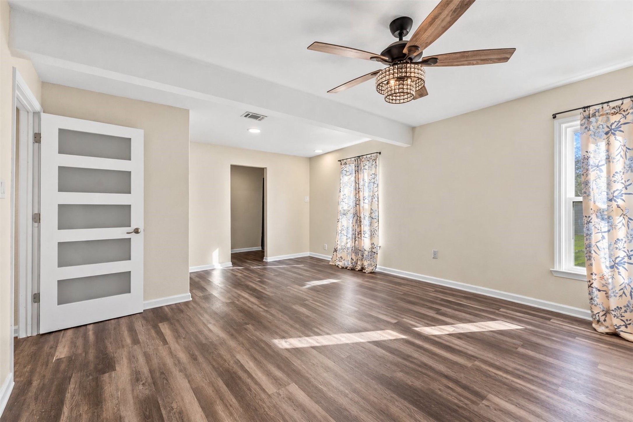 115 Camellia Street, Lake Jackson, TX 77566