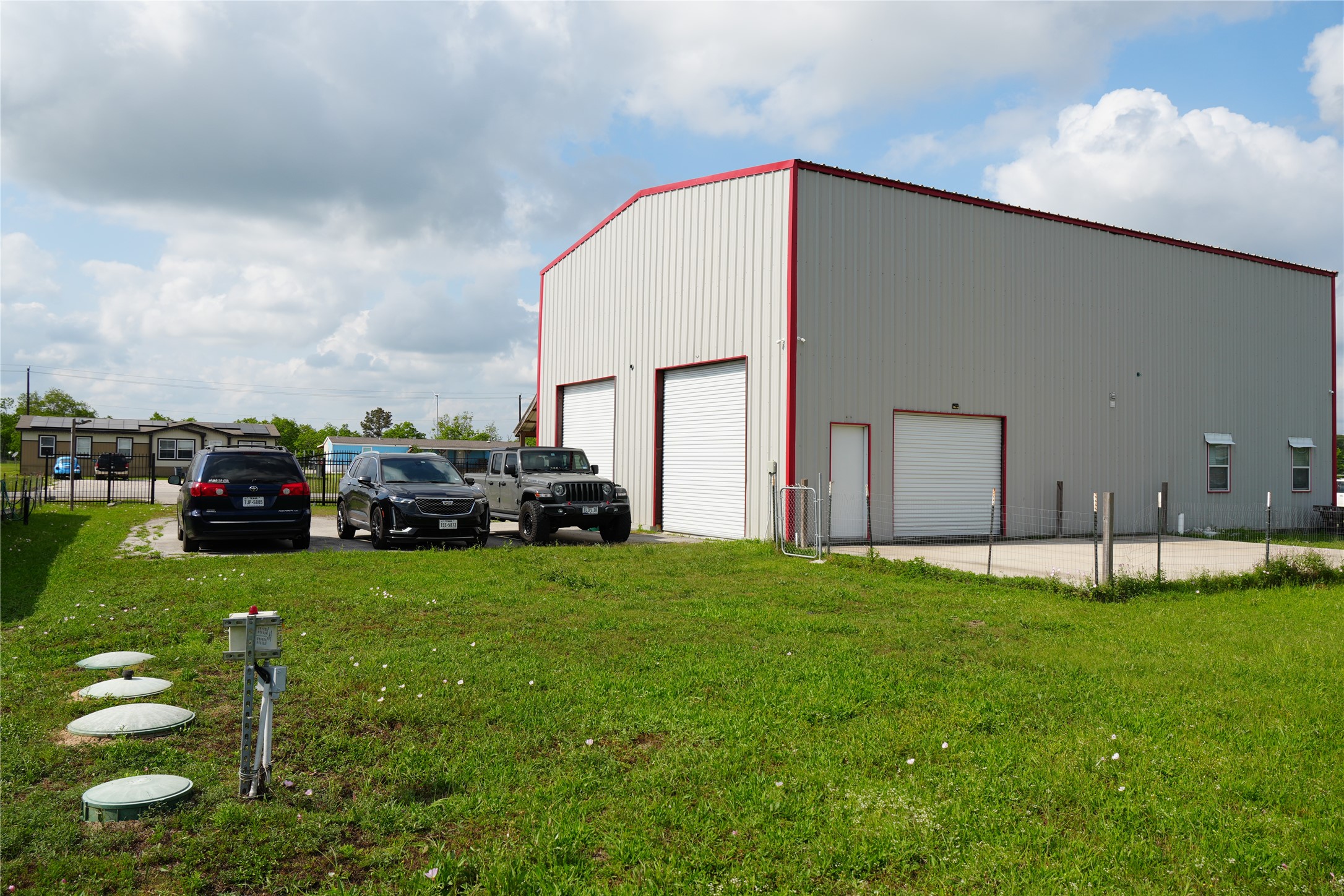8417 Los Robles Avenue, Alvin, TX 77511