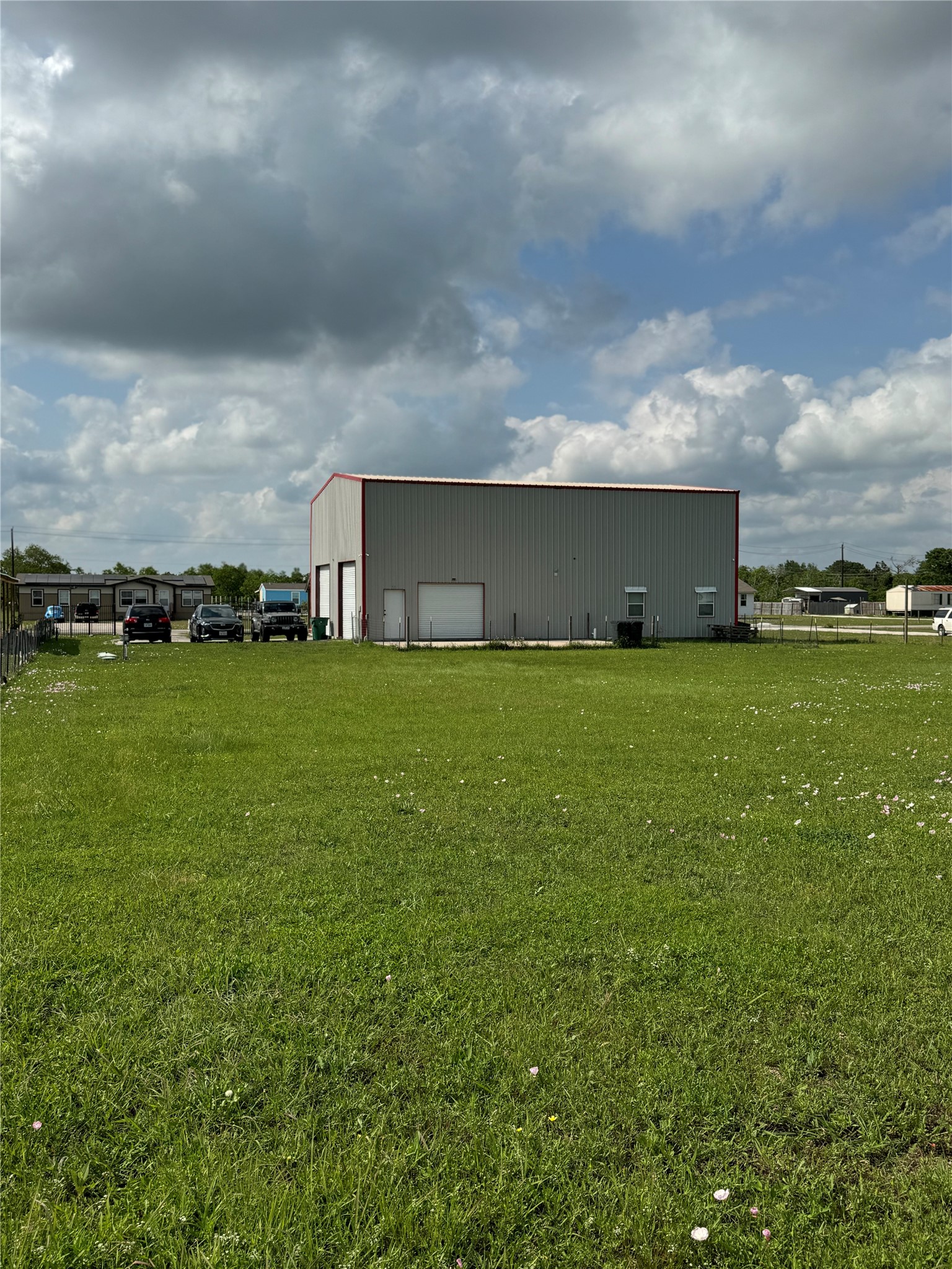 8417 Los Robles Avenue, Alvin, TX 77511
