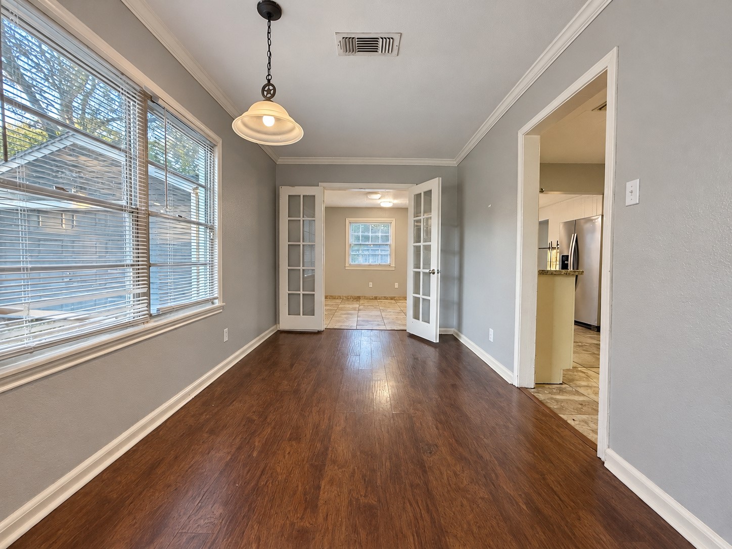 2604 S Houston Drive, La Marque, TX 77568 2604 S Houston Drive, La Marque, TX 77568