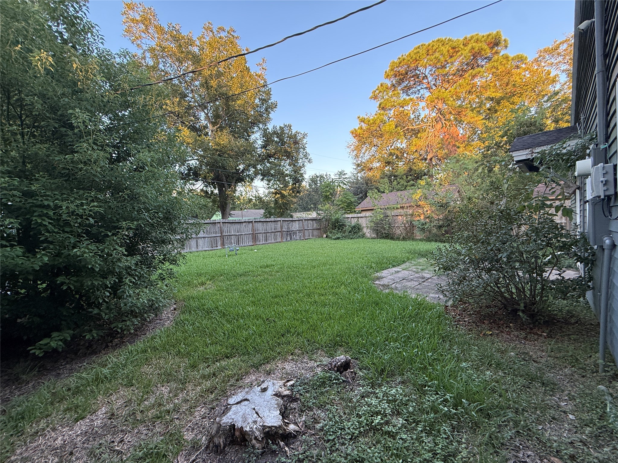 2604 S Houston Drive, La Marque, TX 77568