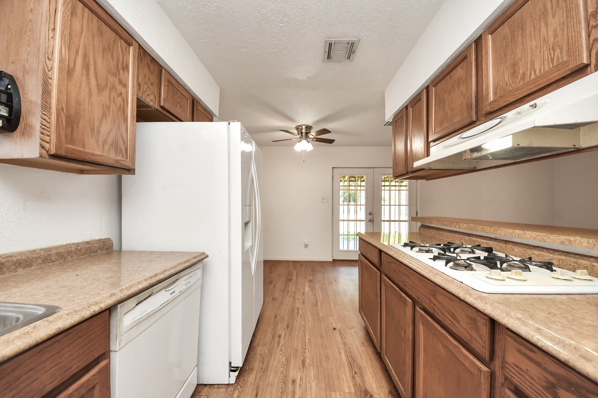 5710 Saxon Drive, Houston, TX 77092