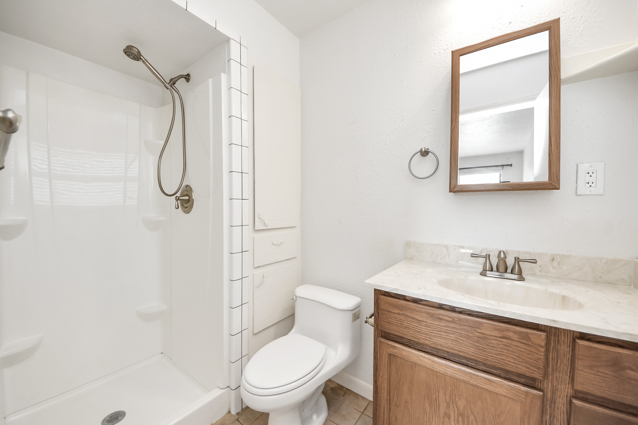 5710 Saxon Drive, Houston, TX 77092