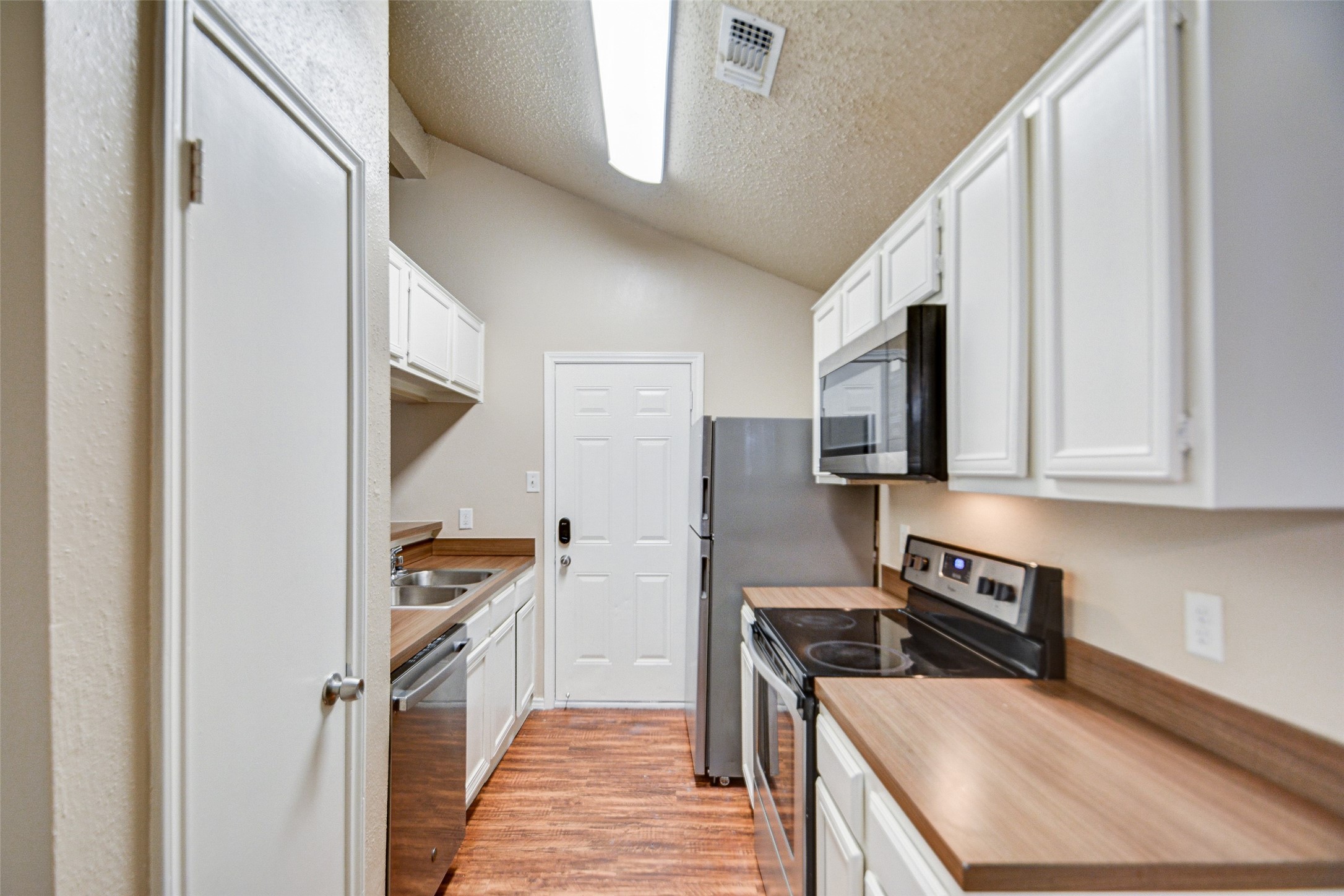 13106 Townwood Drive, Houston, TX 77045