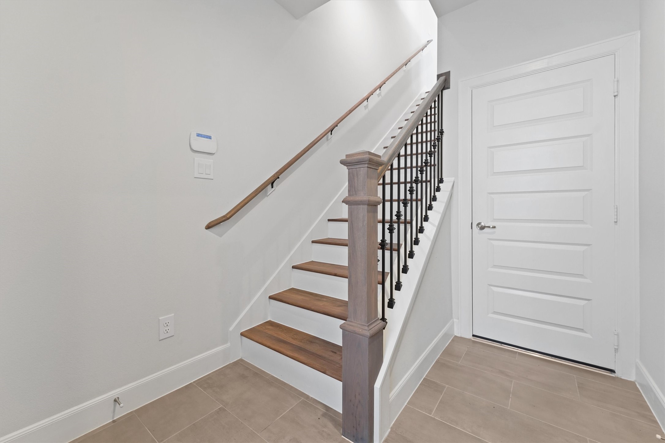 2802 Grand Fountains Drive, #G, Houston, TX 77054