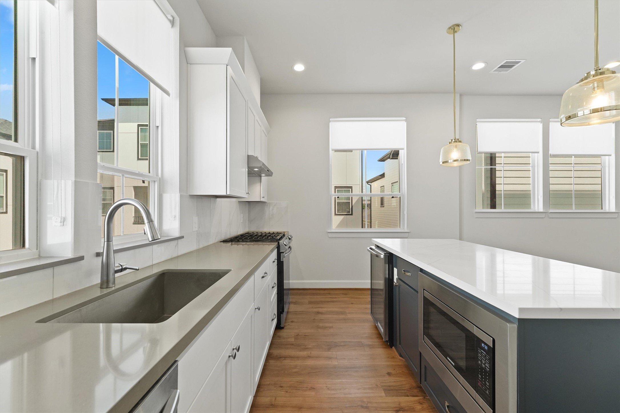 2802 Grand Fountains Drive, #G, Houston, TX 77054