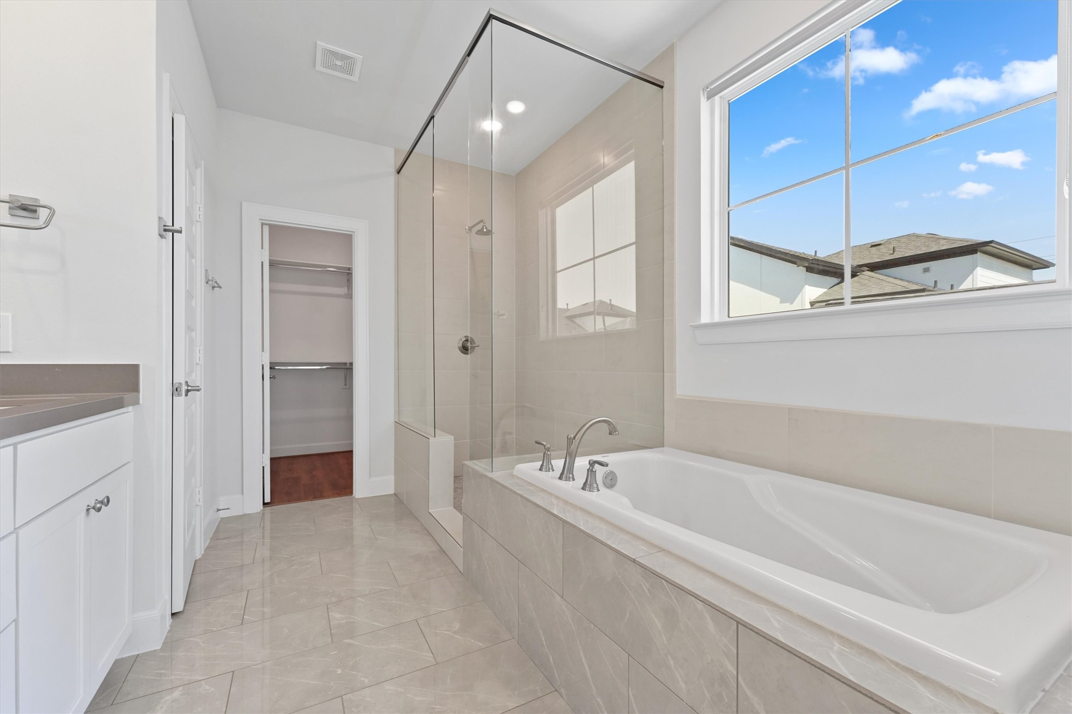 2802 Grand Fountains Drive, #G, Houston, TX 77054