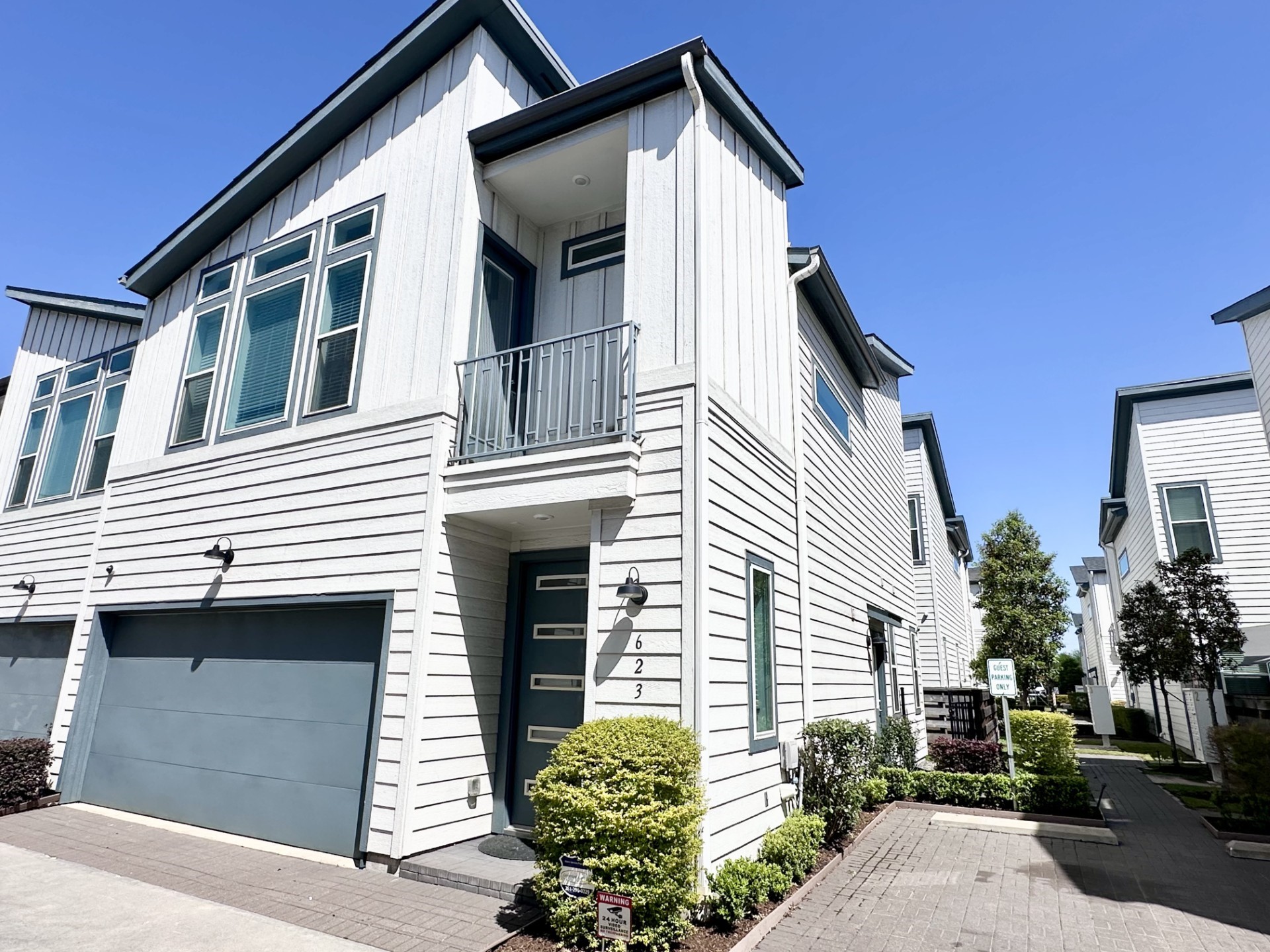 Quaint balcony and Visitor parking available
