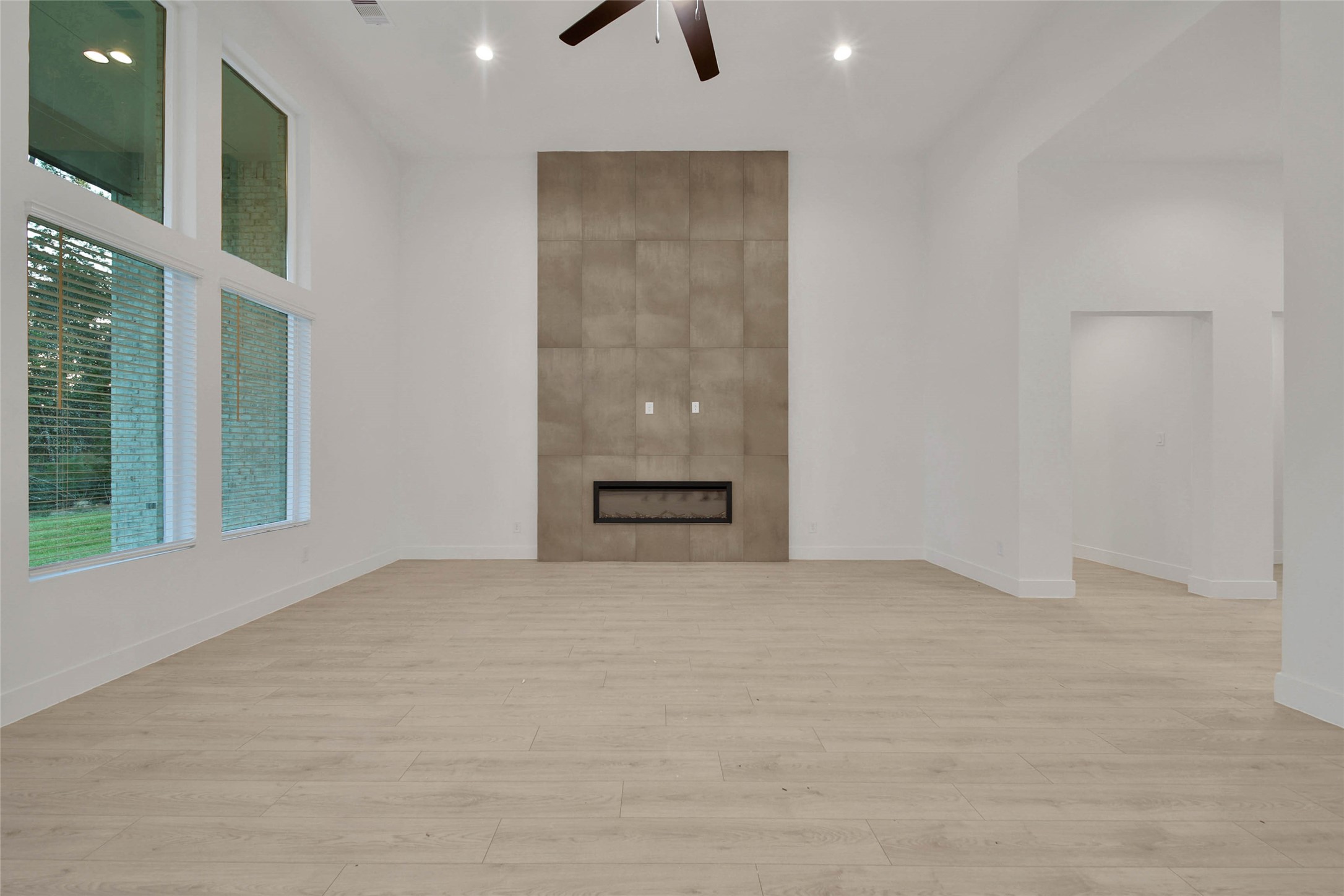 351 Louvenia Court, Pinehurst, TX 77362