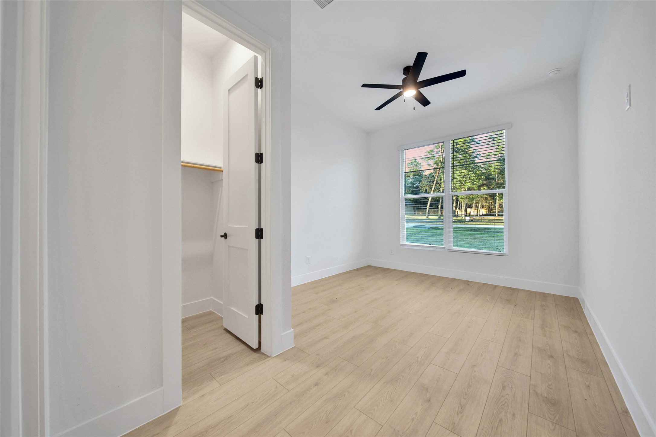 351 Louvenia Court, Pinehurst, TX 77362