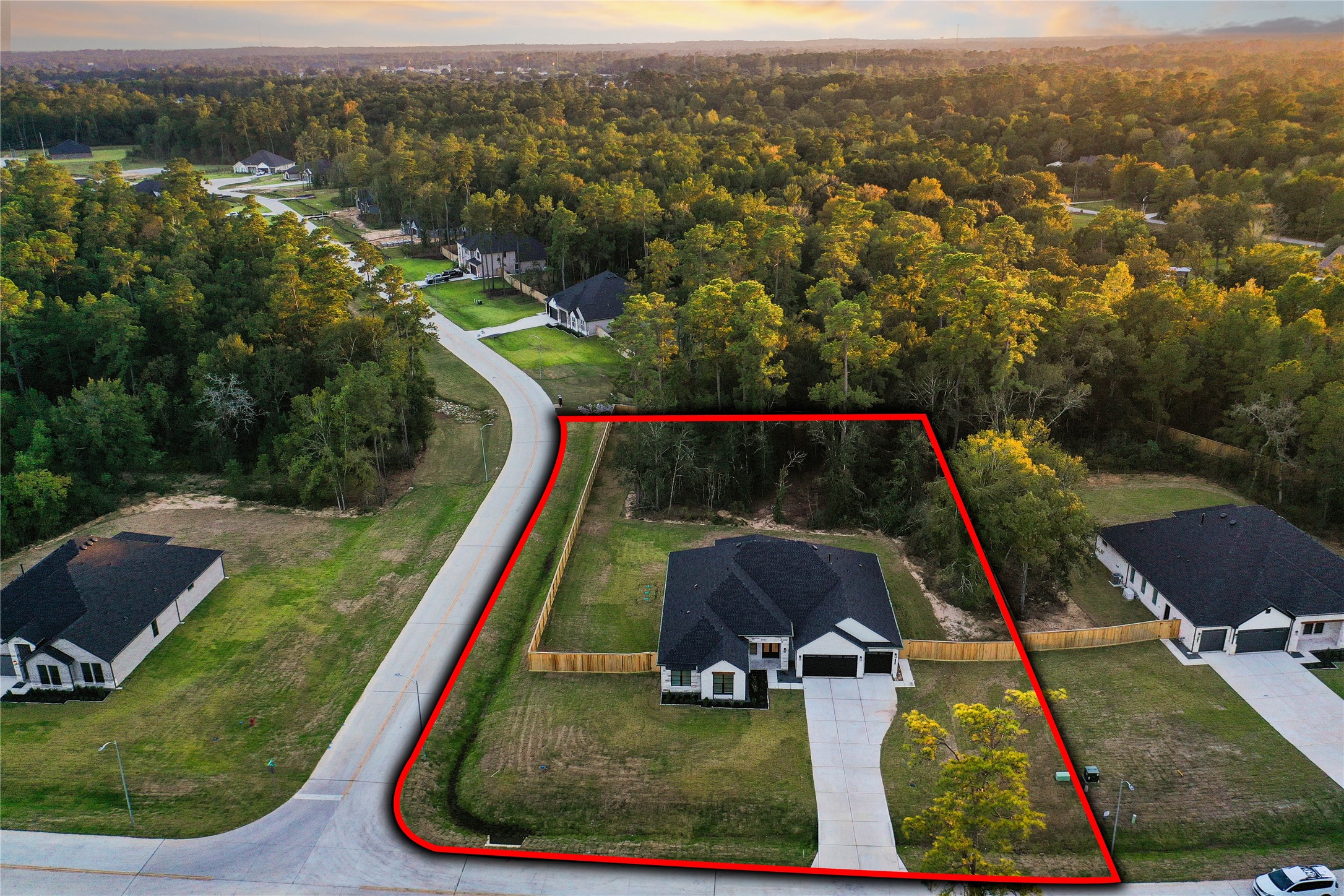 351 Louvenia Court, Pinehurst, TX 77362