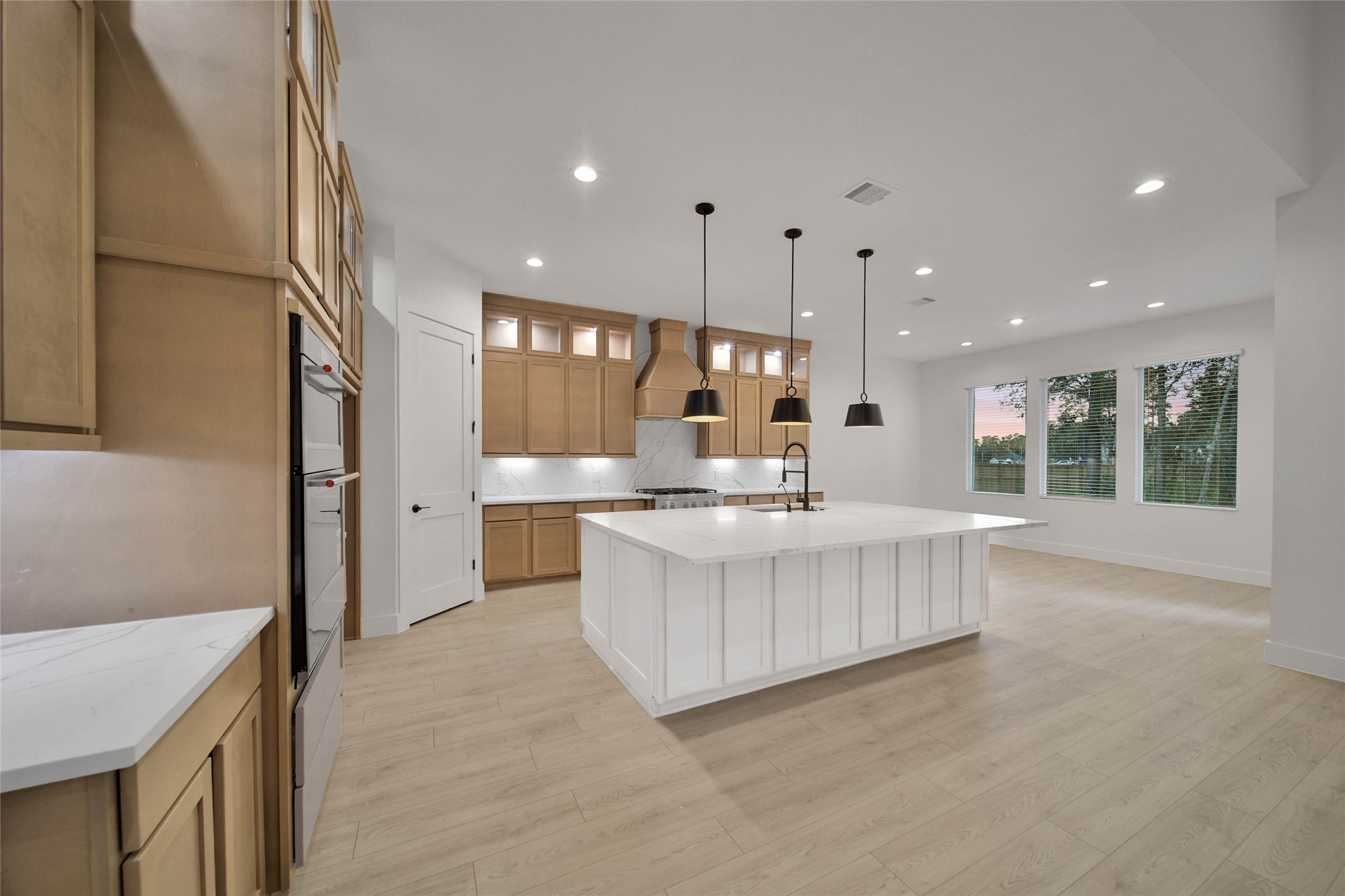 351 Louvenia Court, Pinehurst, TX 77362
