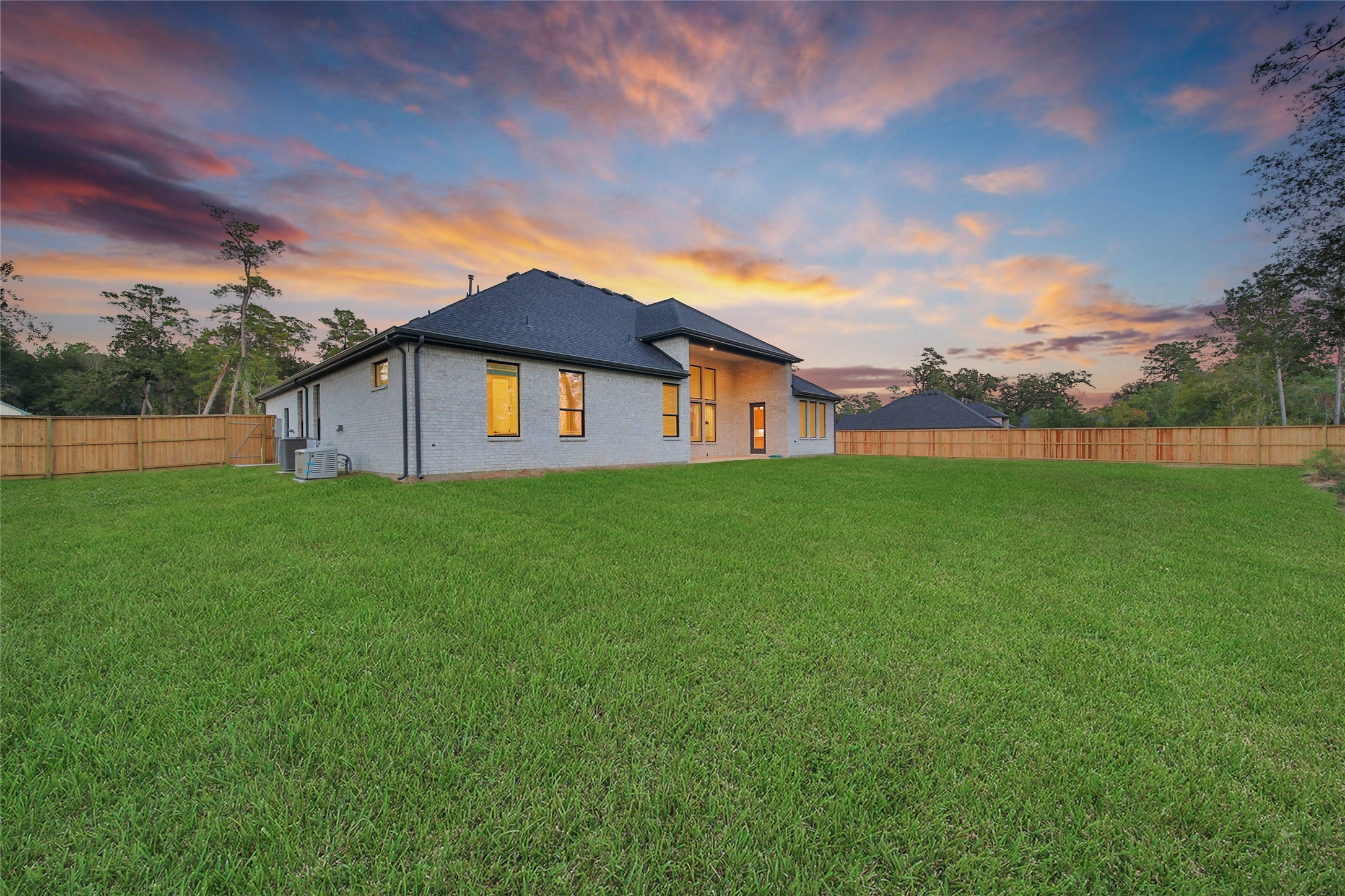 351 Louvenia Court, Pinehurst, TX 77362
