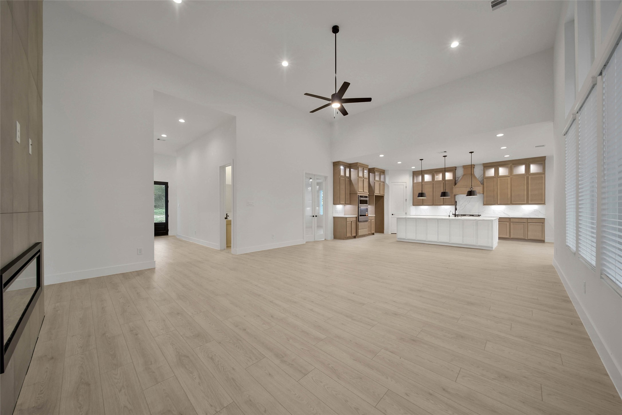 351 Louvenia Court, Pinehurst, TX 77362