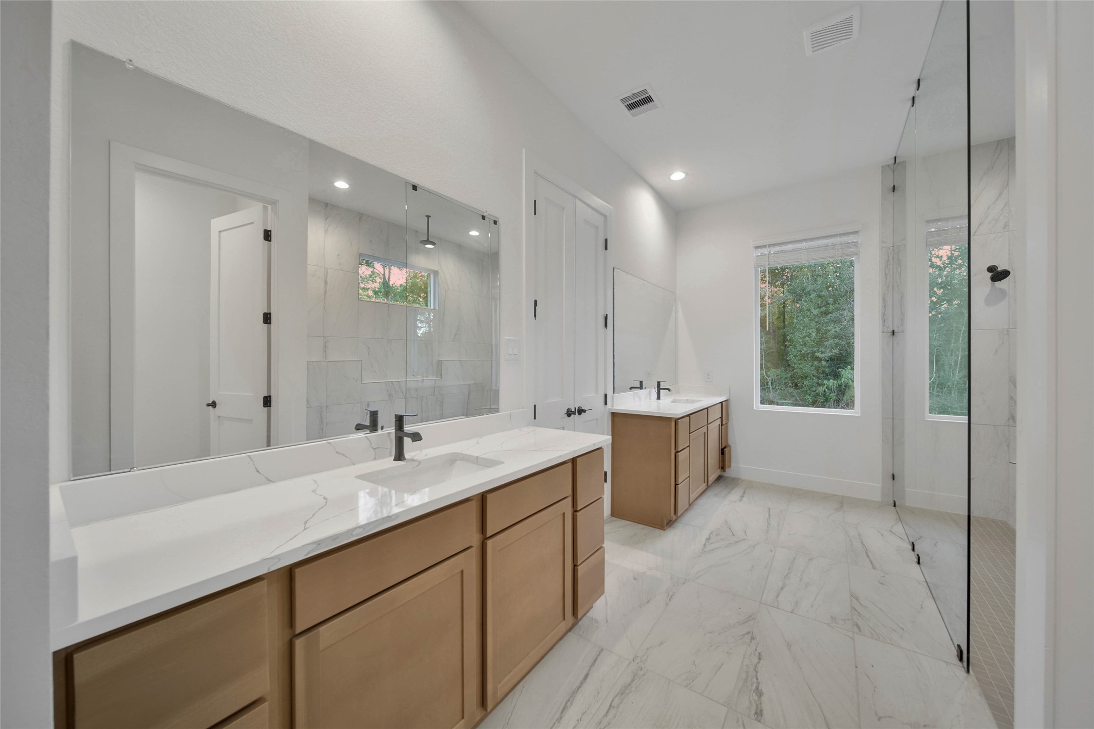 351 Louvenia Court, Pinehurst, TX 77362
