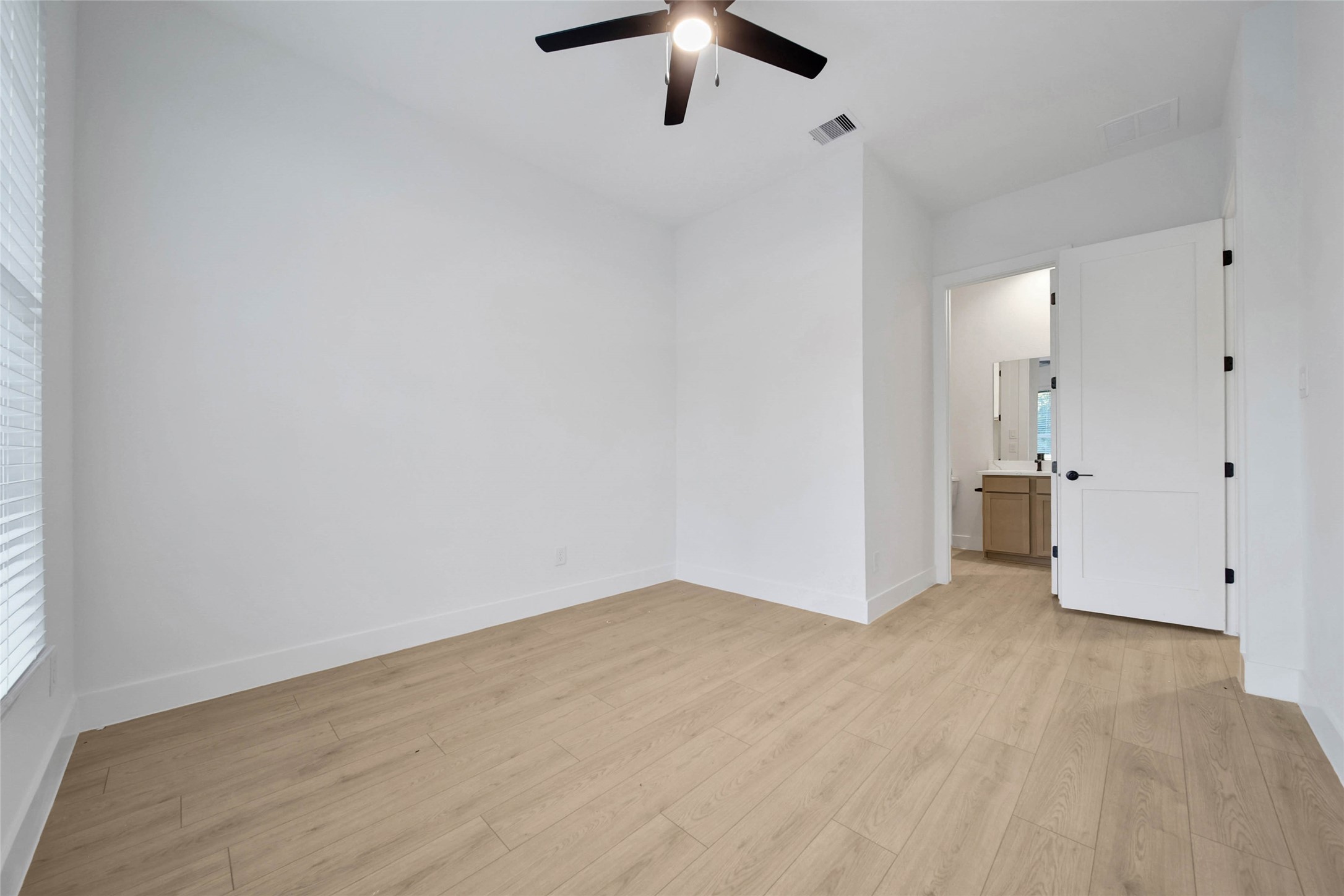 351 Louvenia Court, Pinehurst, TX 77362