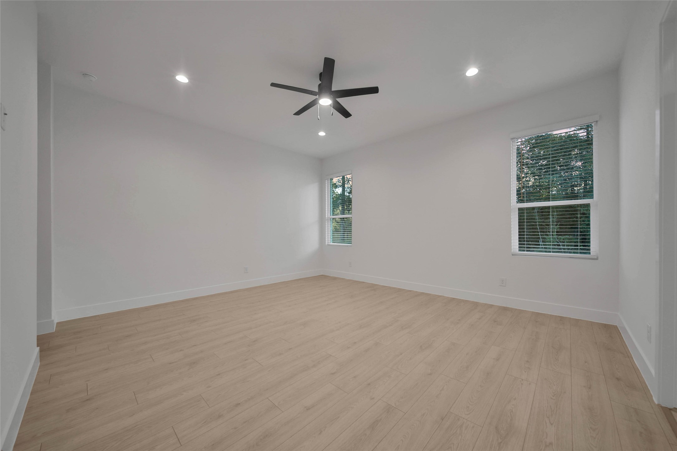 351 Louvenia Court, Pinehurst, TX 77362
