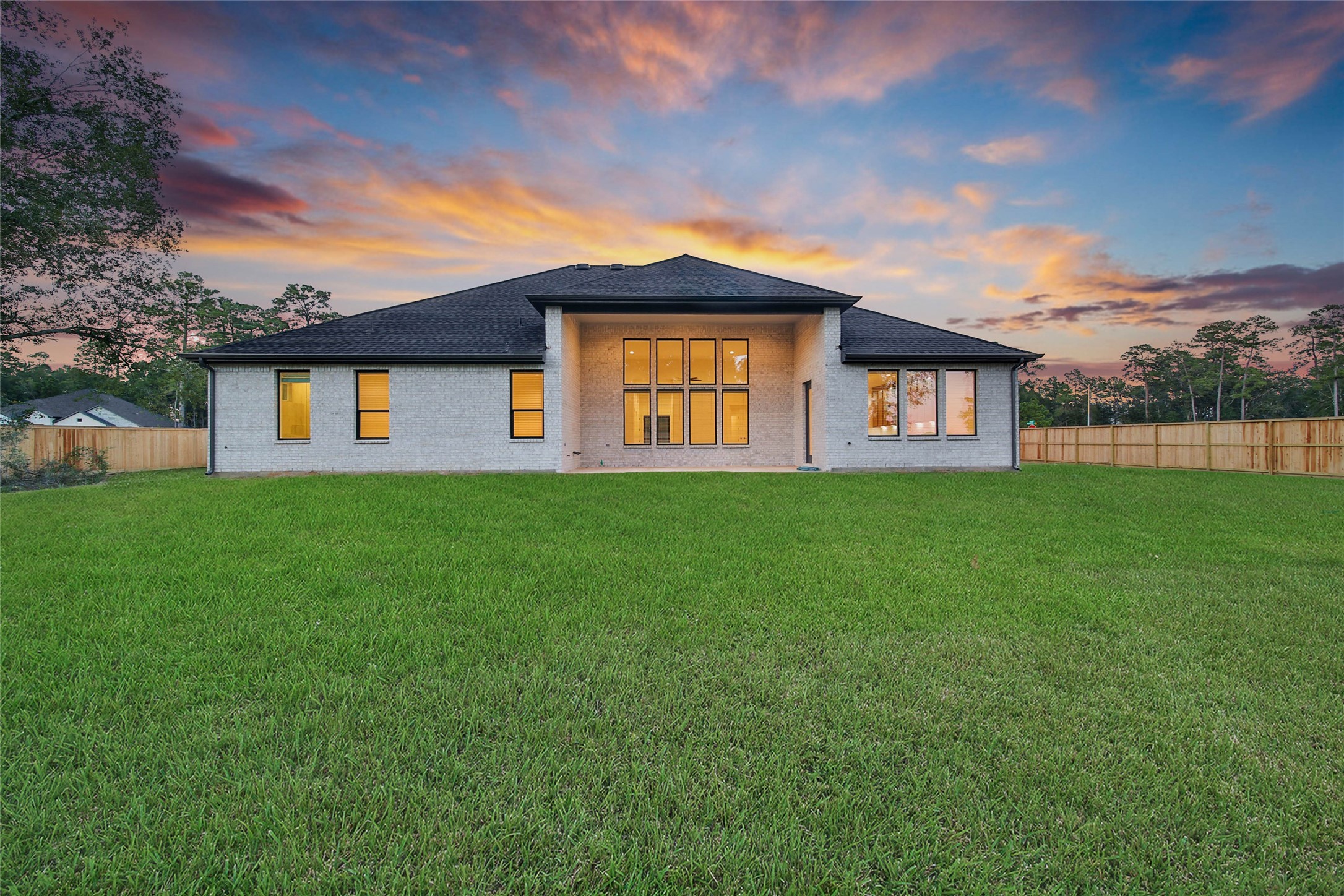 351 Louvenia Court, Pinehurst, TX 77362