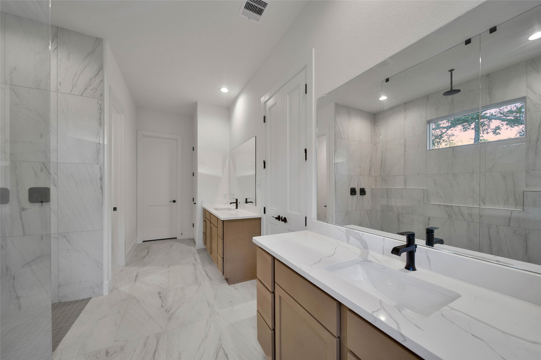 351 Louvenia Court, Pinehurst, TX 77362