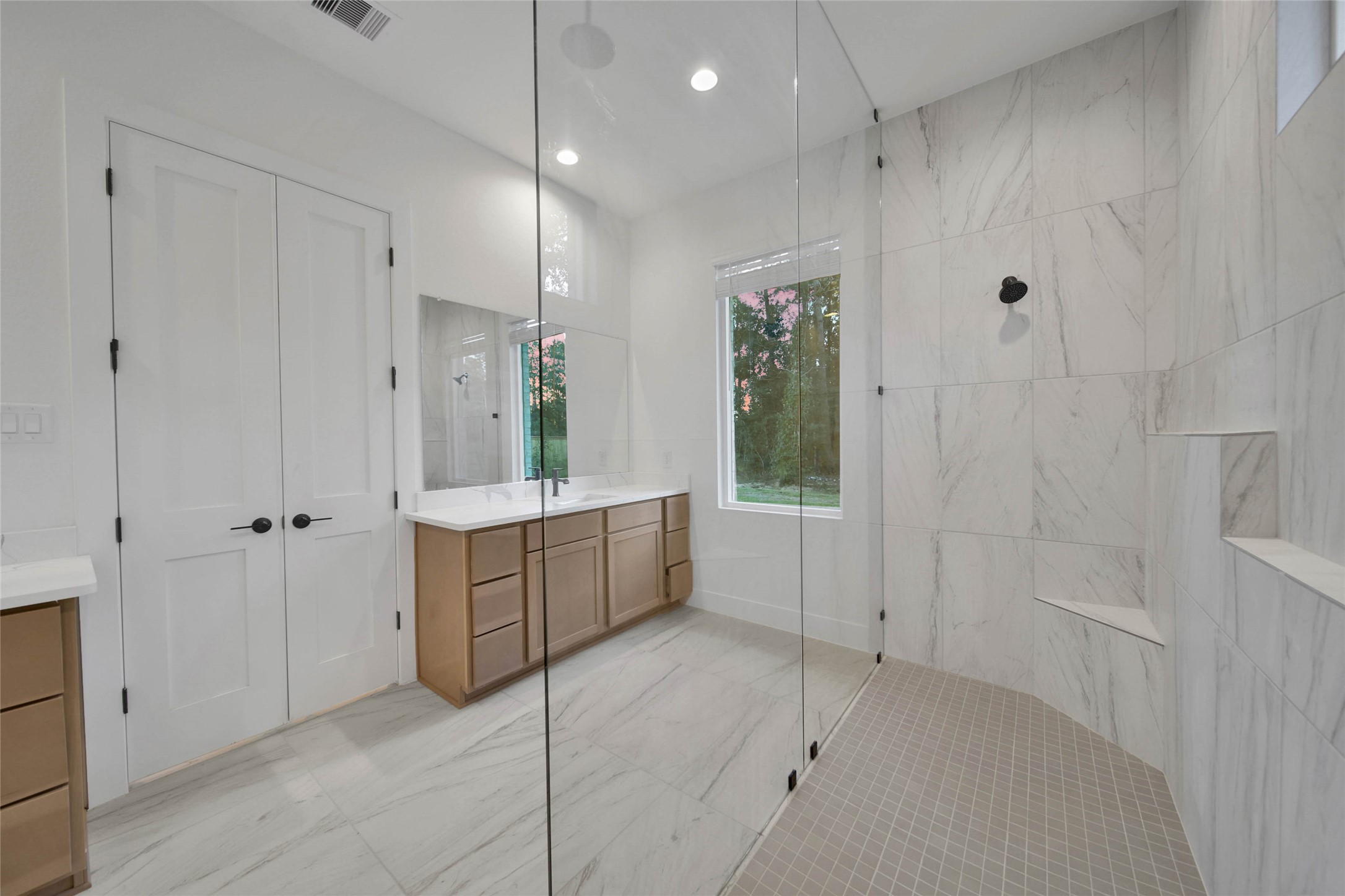 351 Louvenia Court, Pinehurst, TX 77362