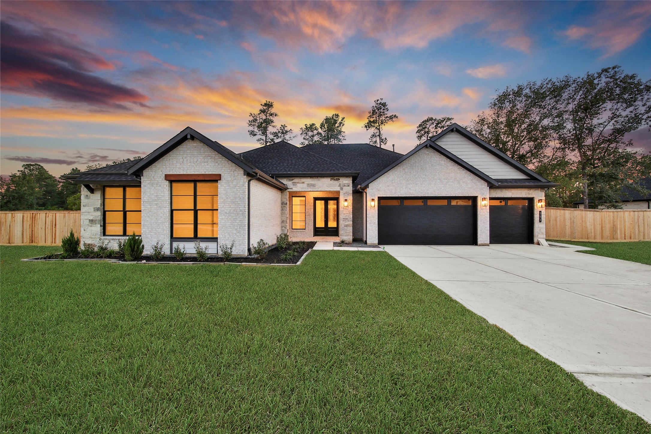 351 Louvenia Court, Pinehurst, TX 77362