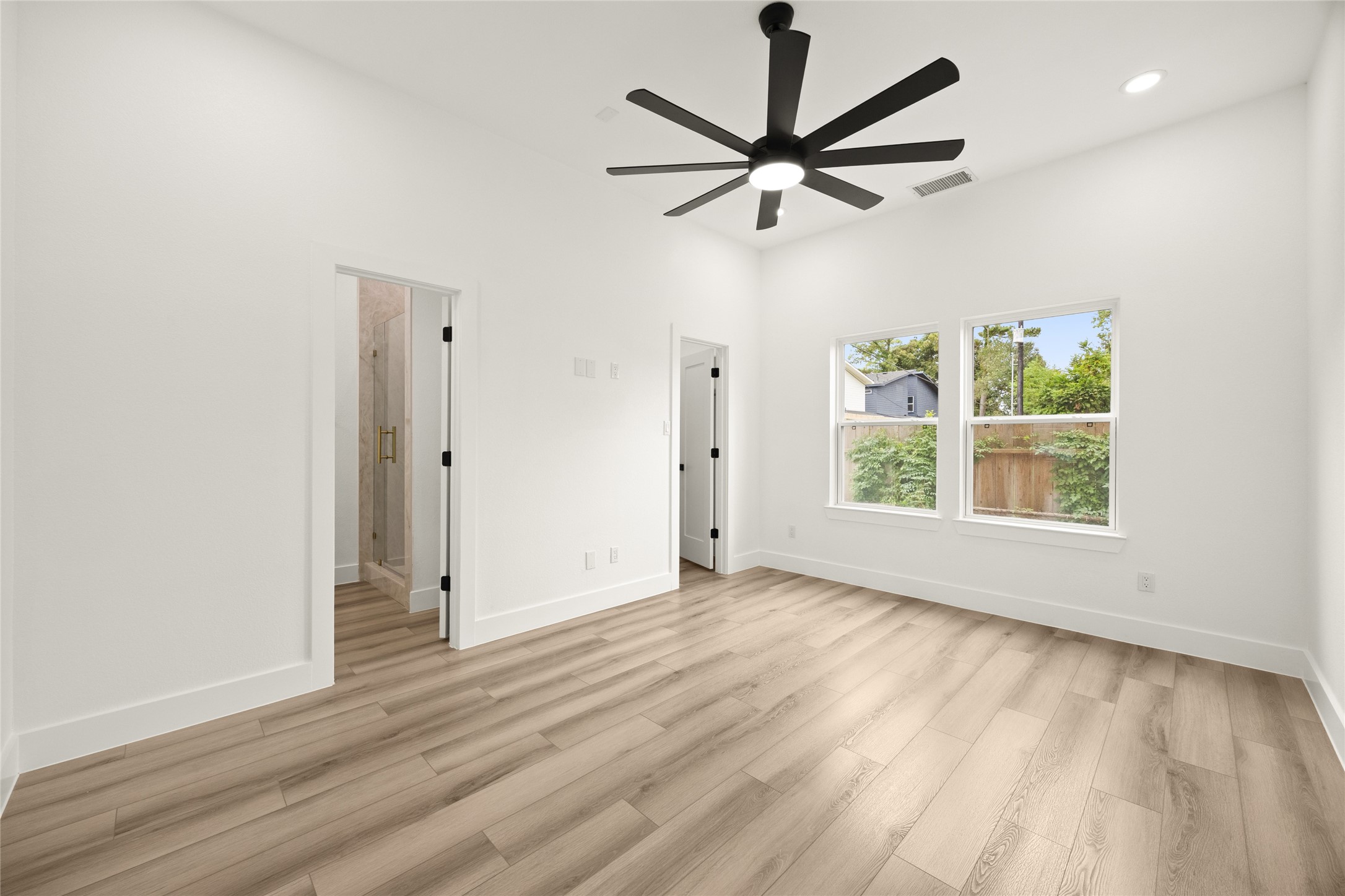 9011 Surry Street, Houston, TX 77028