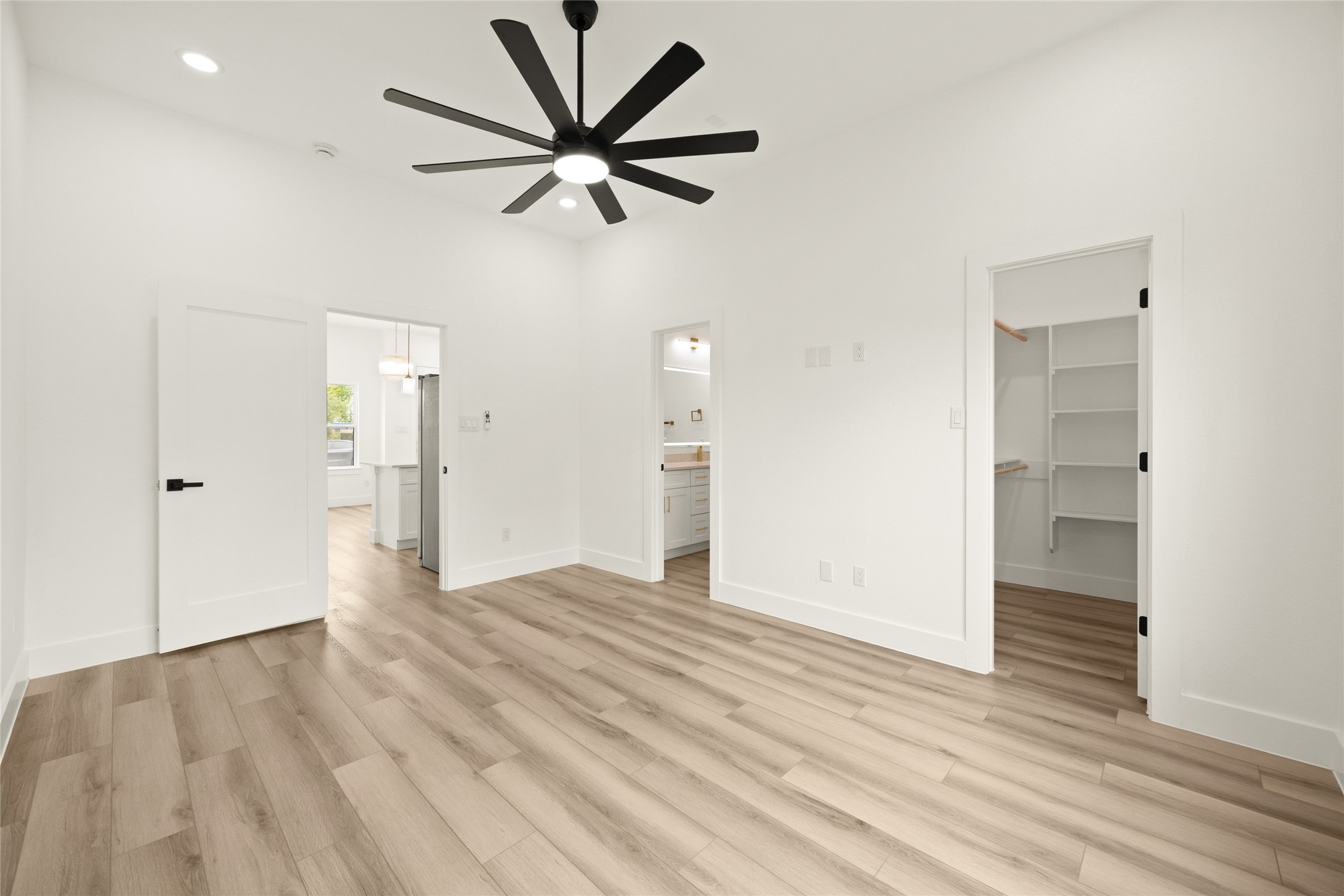 9011 Surry Street, Houston, TX 77028