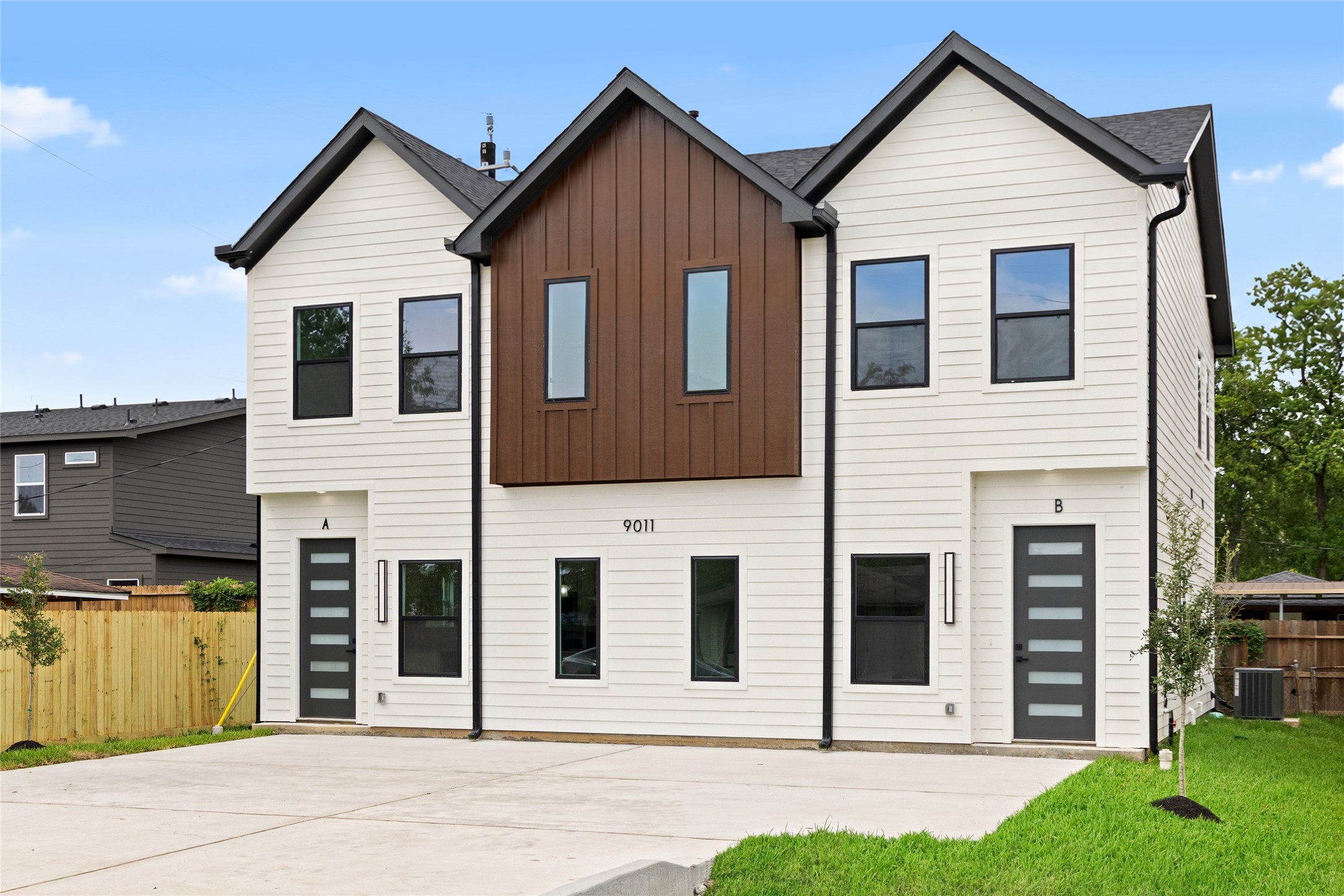 9011 Surry Street, Houston, TX 77028