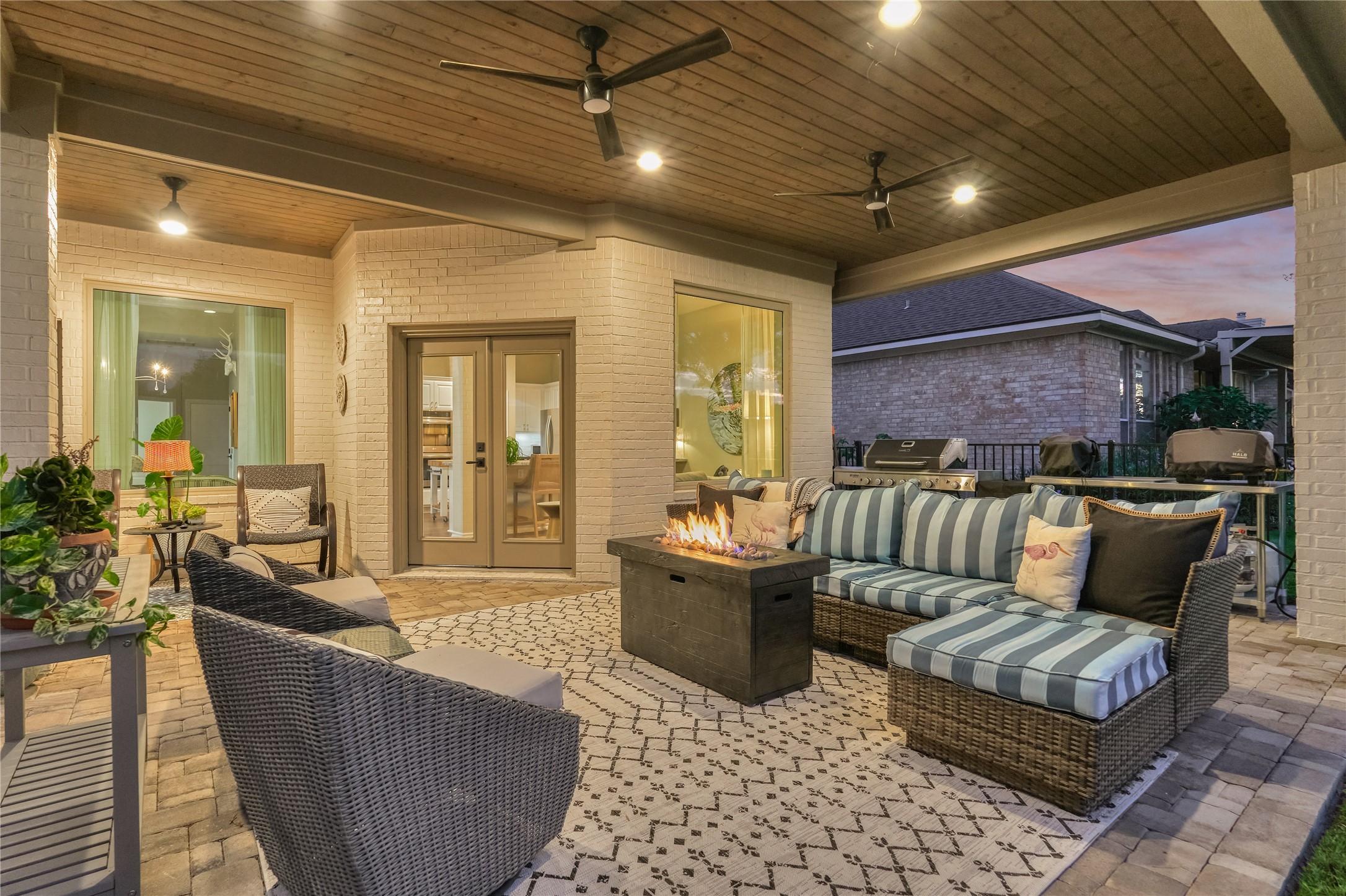 132 Somerton Drive, Montgomery, TX 77356