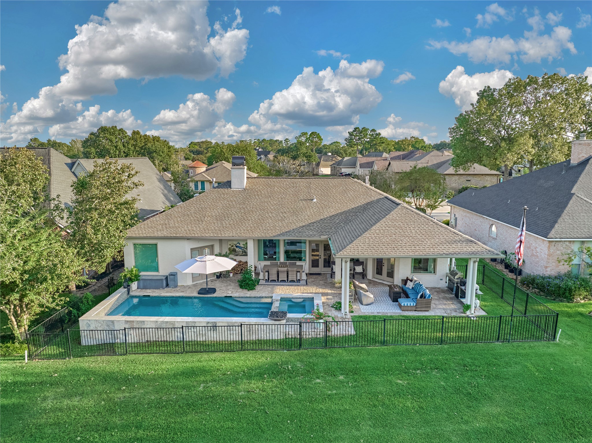 132 Somerton Drive, Montgomery, TX 77356