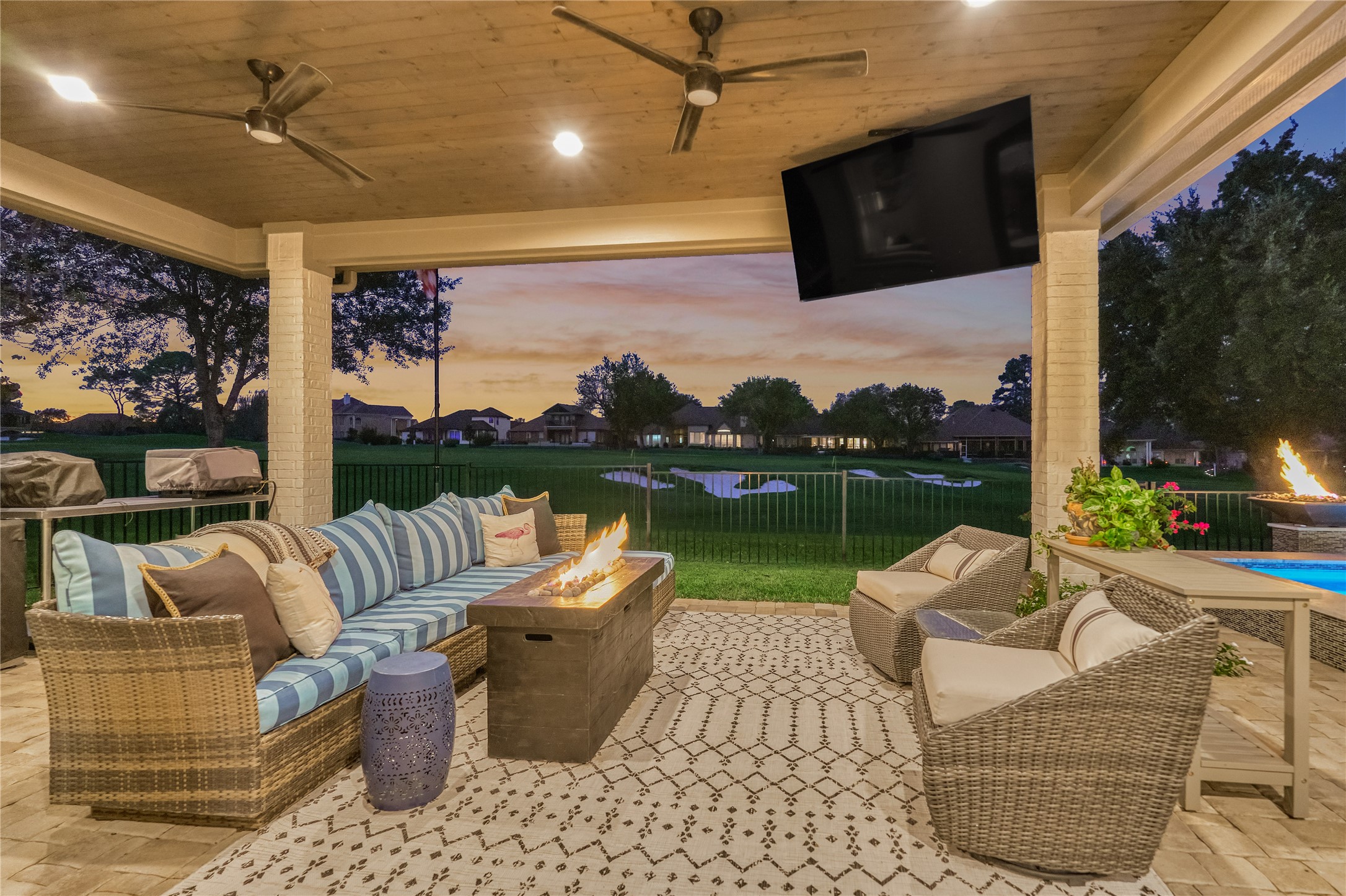 132 Somerton Drive, Montgomery, TX 77356