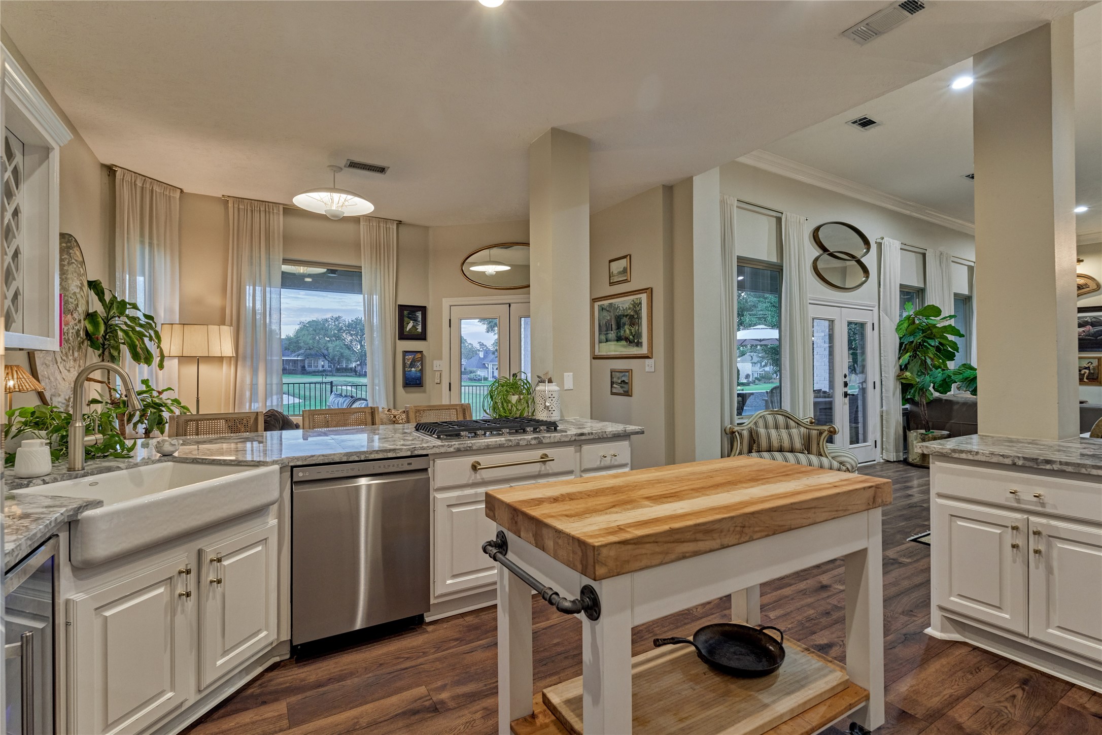 132 Somerton Drive, Montgomery, TX 77356