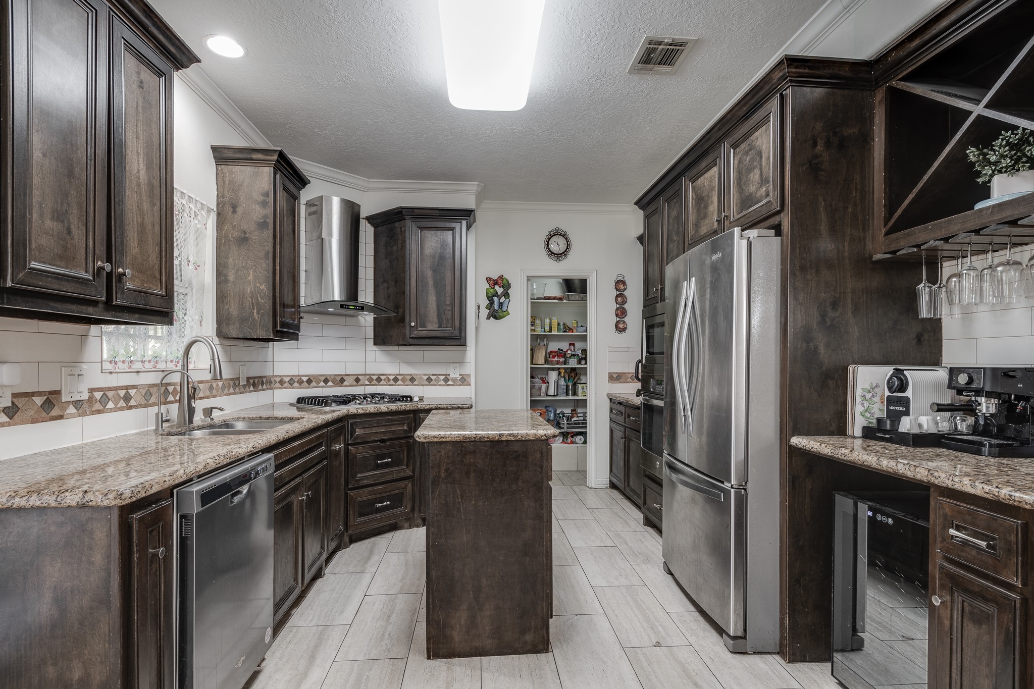 Oversized pantry