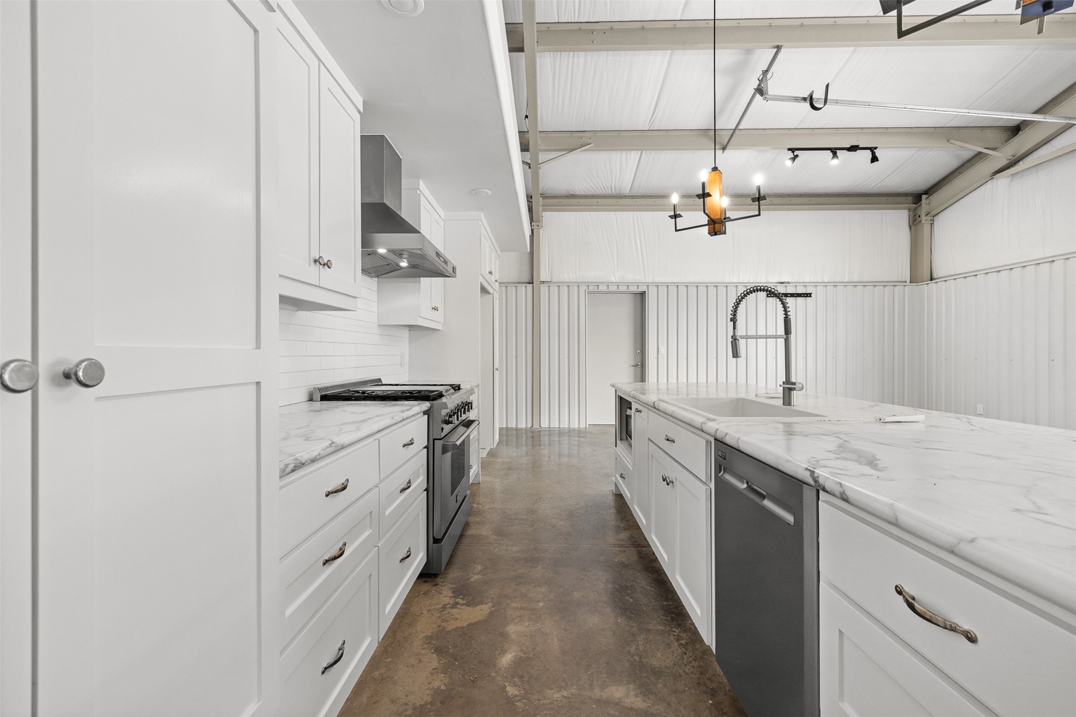 29489 Red Top Road, Richards, TX 77873
