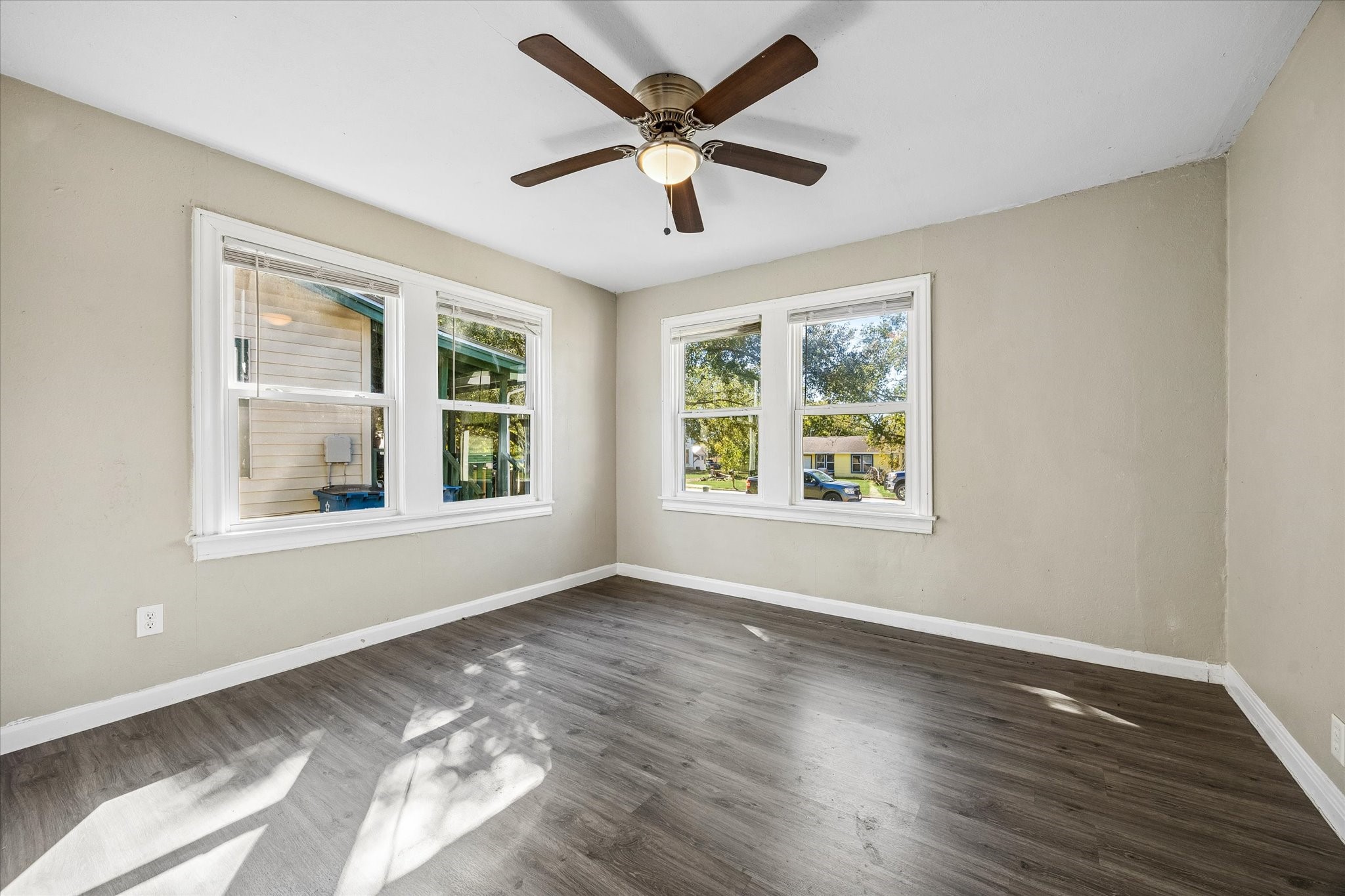 706 15th Street, Hempstead, TX 77445