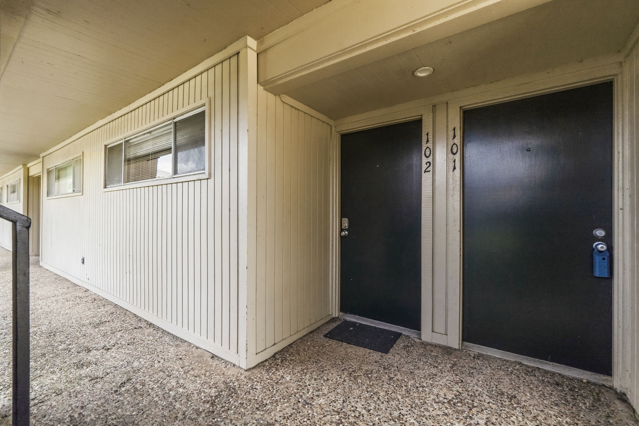 Welcome Home! Covered ground-level entry provides easy access and a private setting for this beautiful waterfront condo.