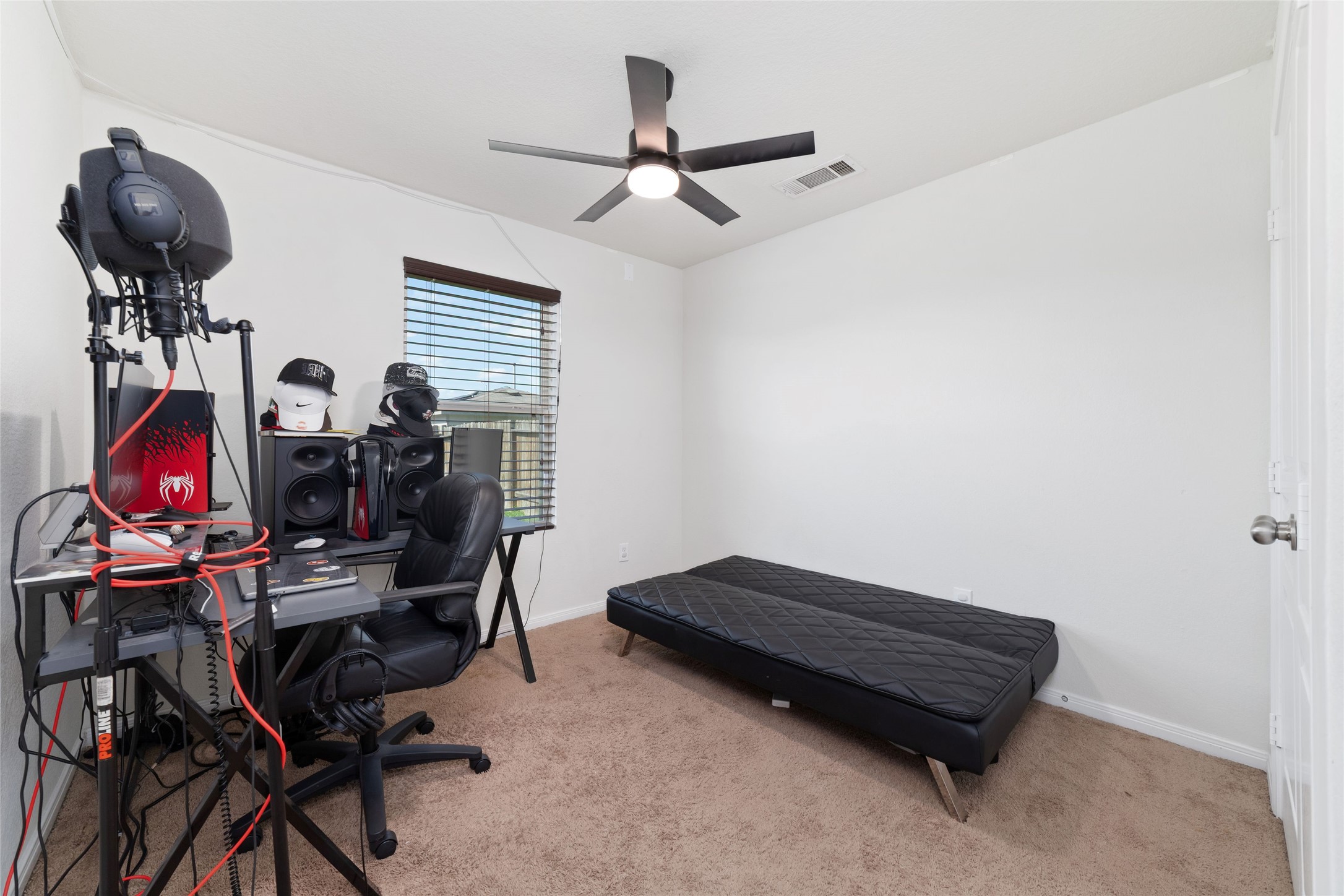6803 Cortenridge Lane, Houston, TX 77048