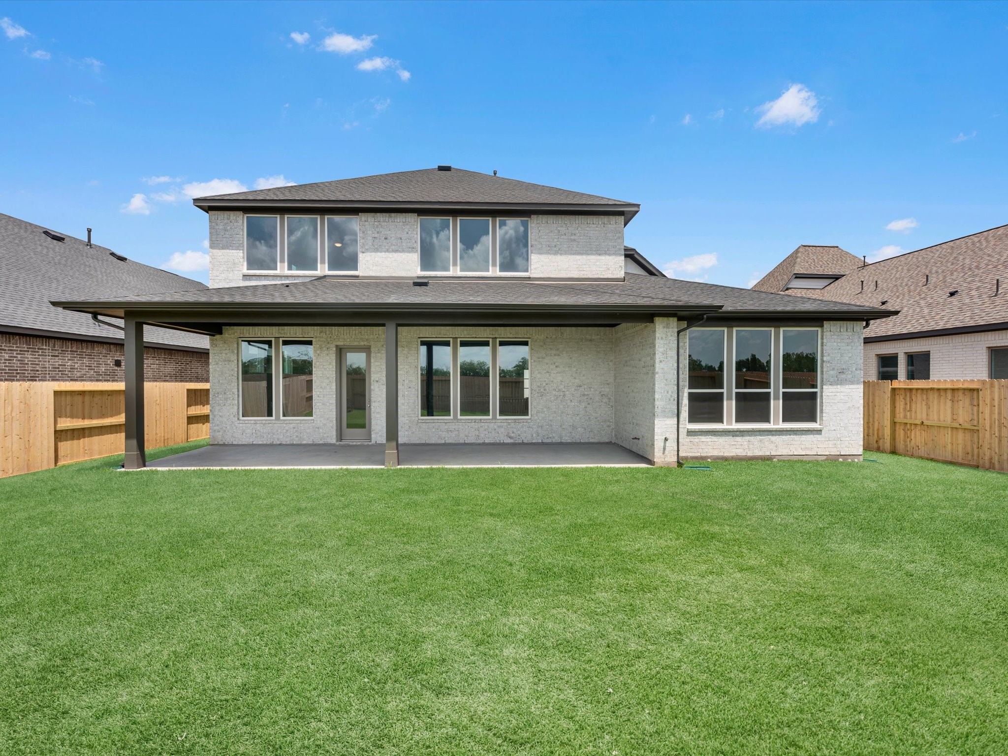 2715 Crown Ridge Drive, Missouri City, TX 77459