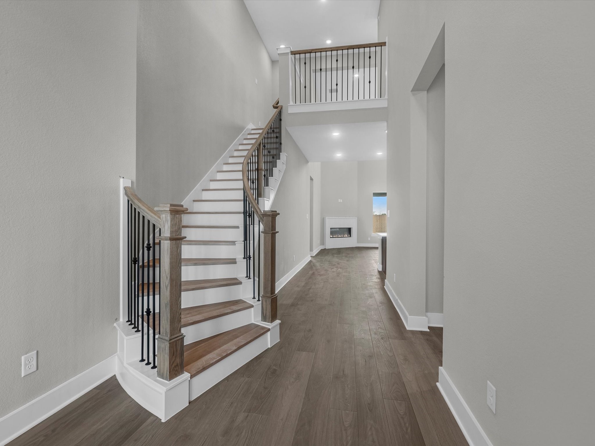 2715 Crown Ridge Drive, Missouri City, TX 77459