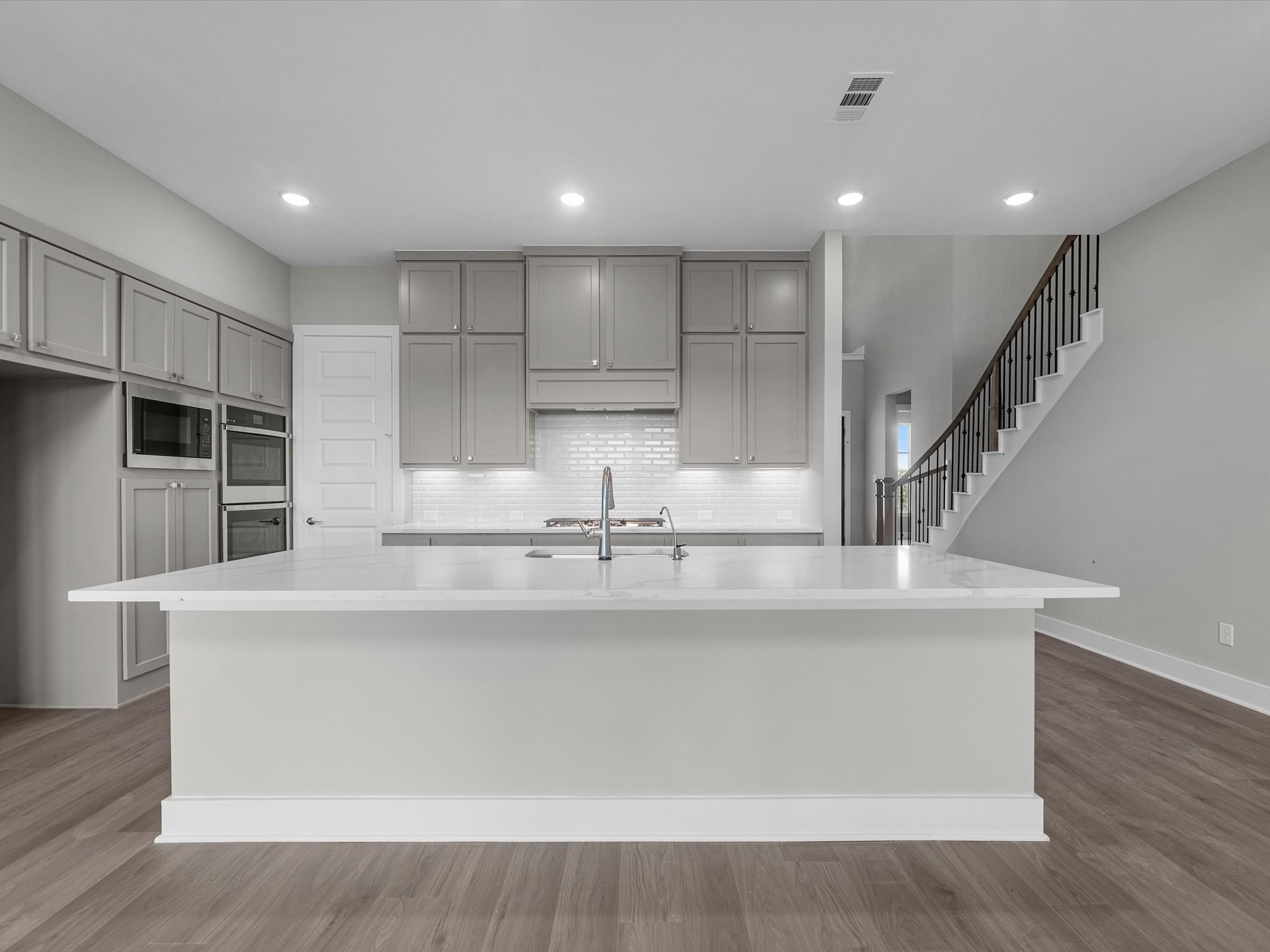 2715 Crown Ridge Drive, Missouri City, TX 77459