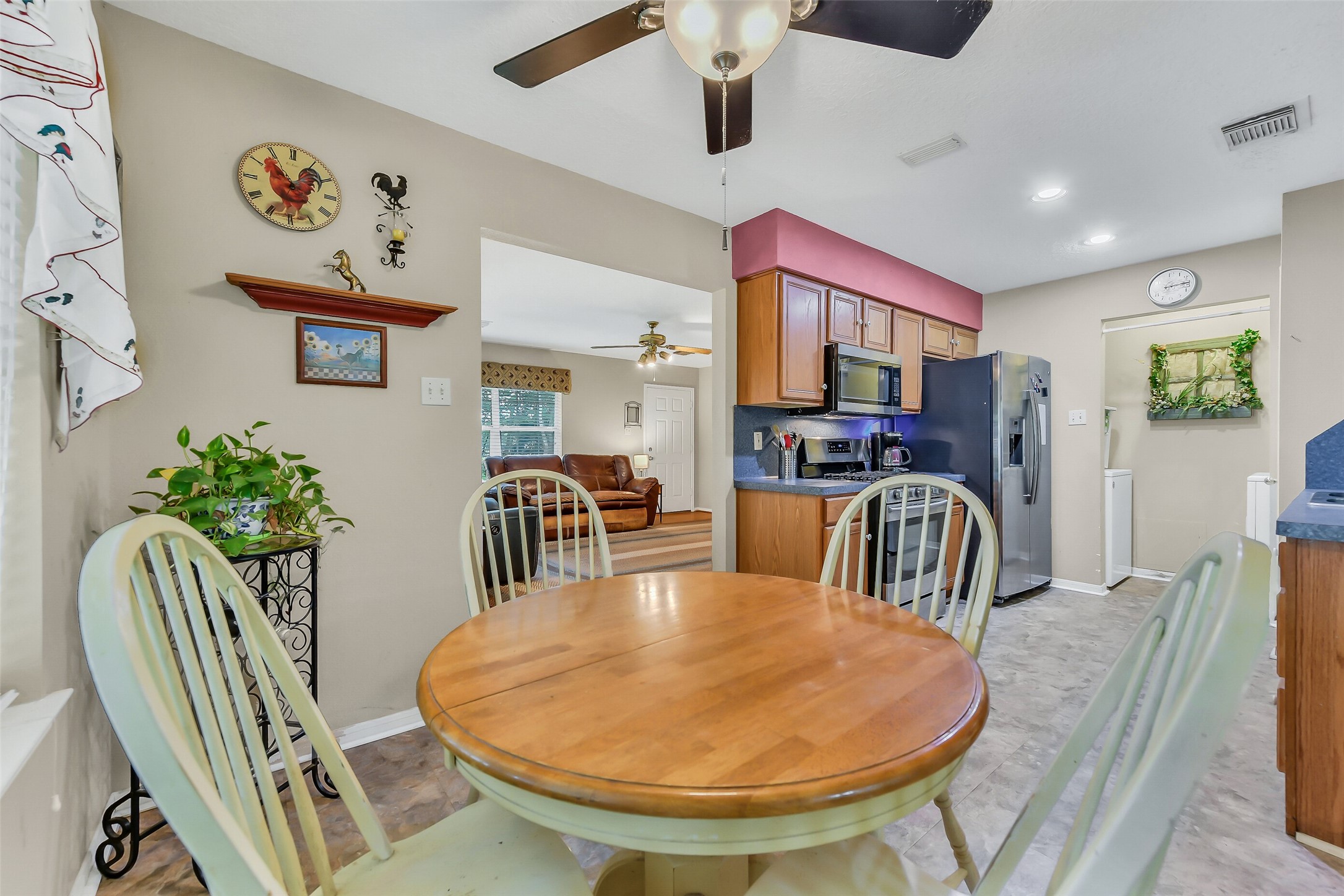 16523 County Road 191, Alvin, TX 77511
