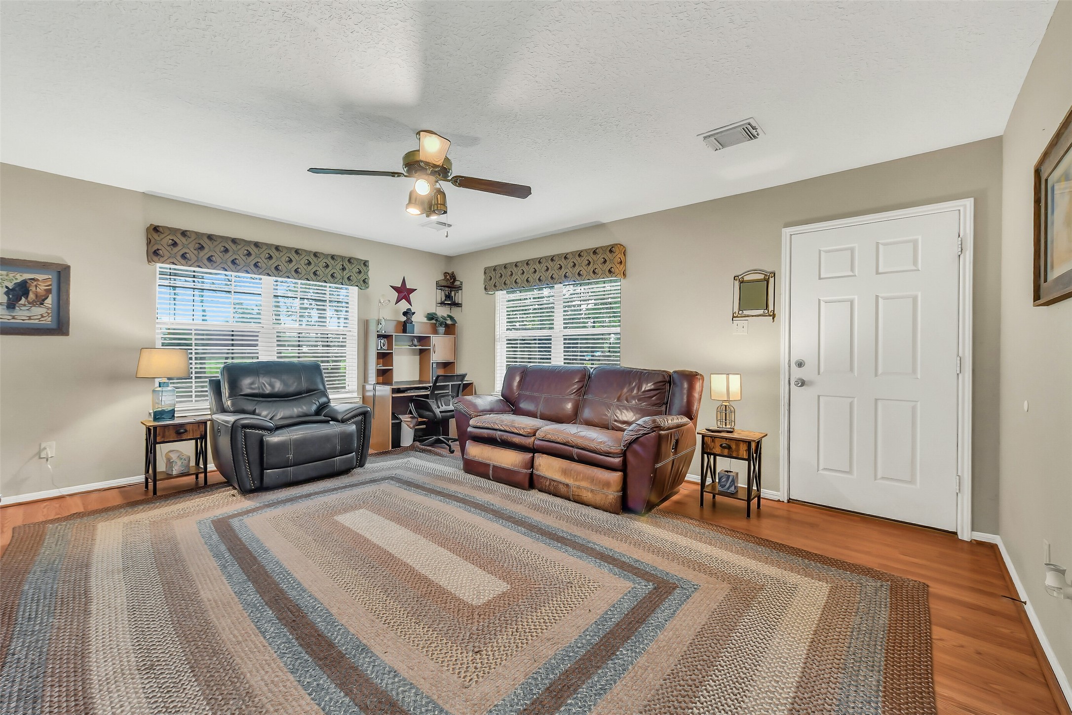 16523 County Road 191, Alvin, TX 77511
