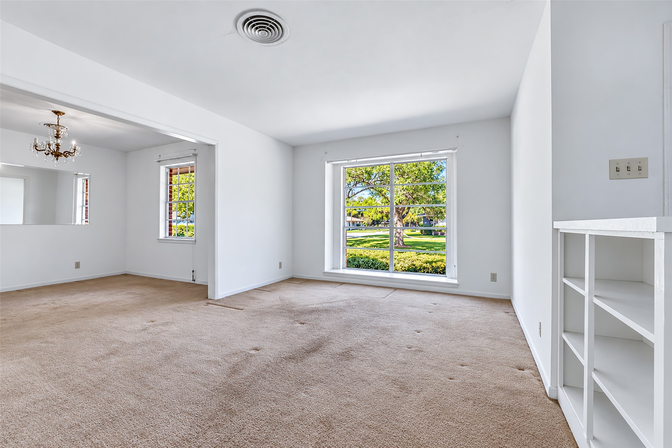 4633 Hummingbird Street, Houston, TX 77035