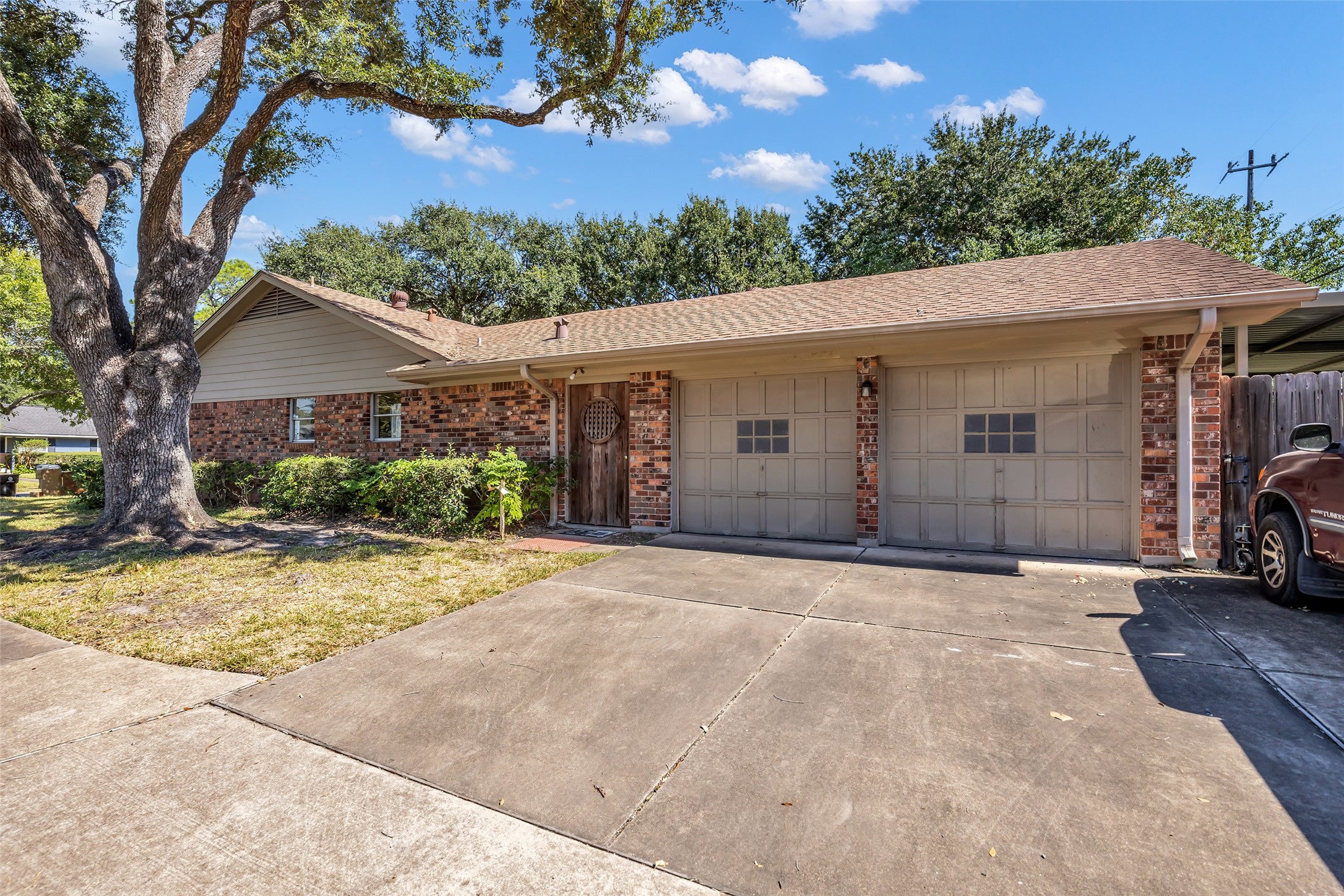 4633 Hummingbird Street, Houston, TX 77035