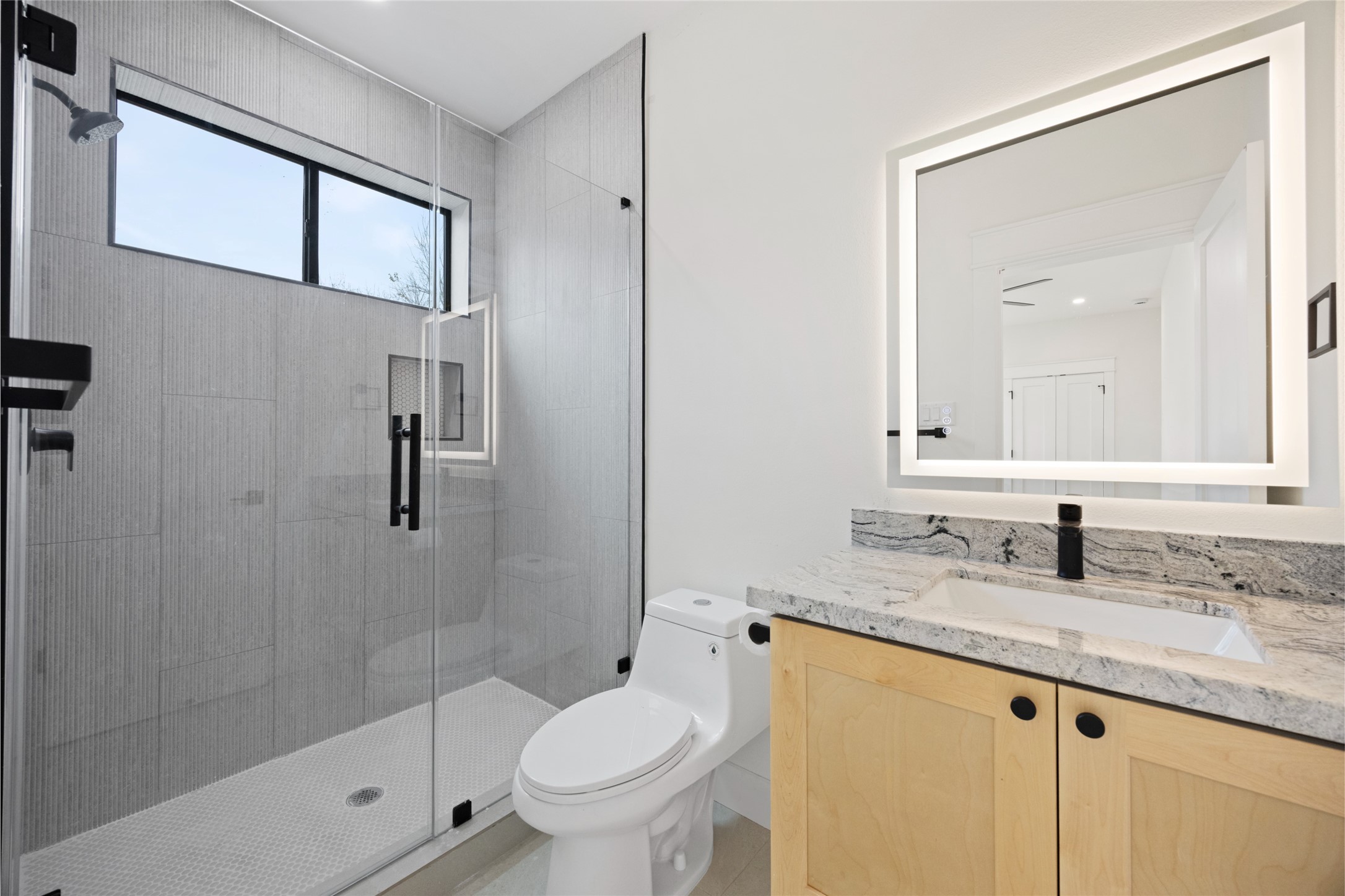 1st floor bath