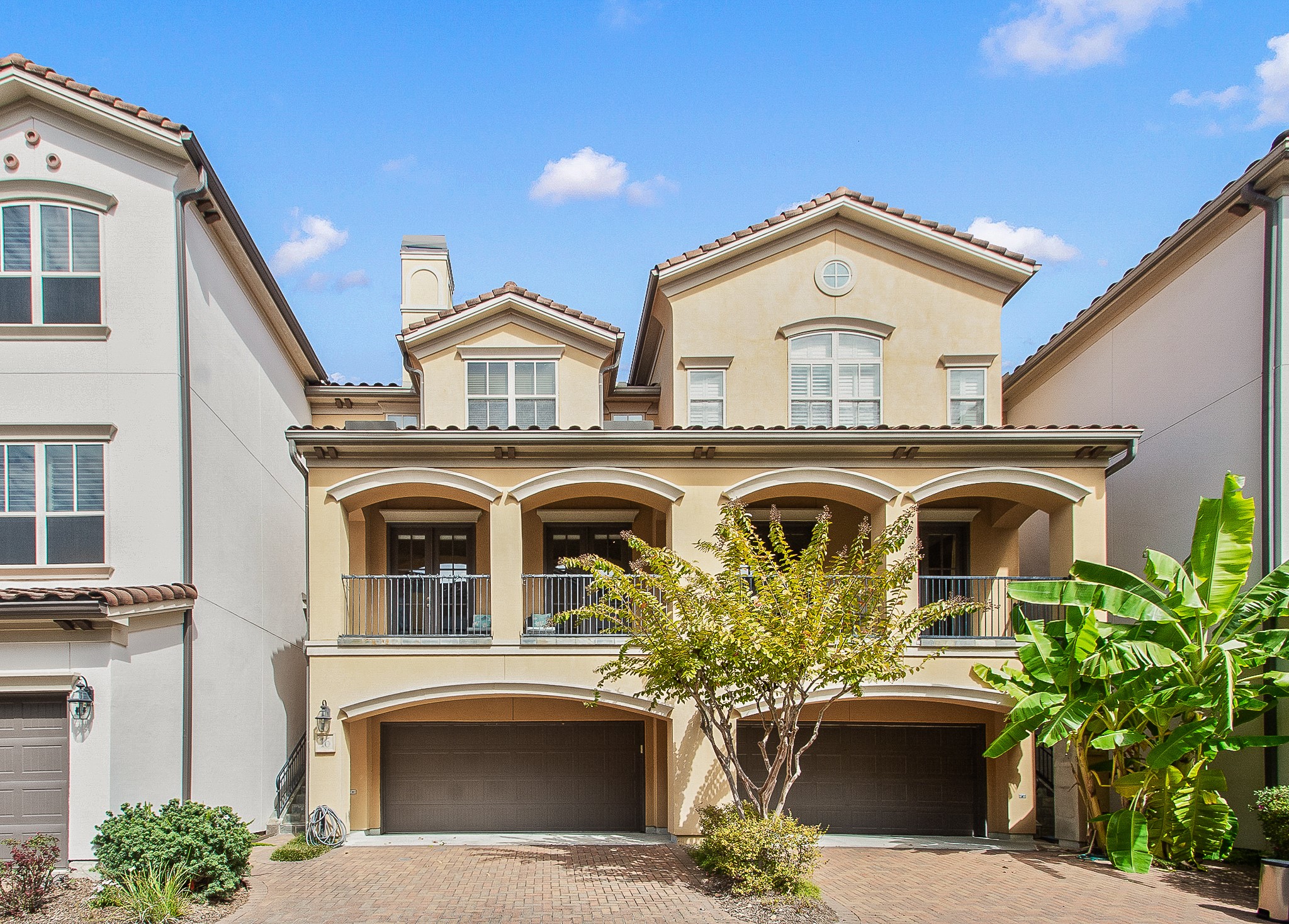 Beautiful, Custom-Built Villa