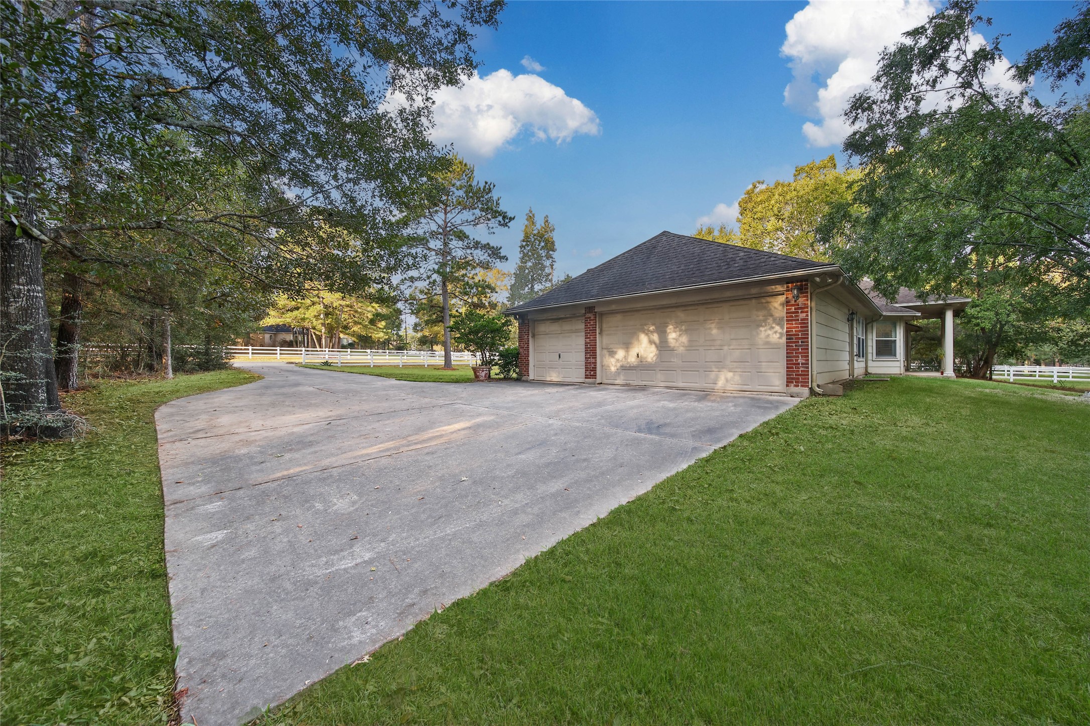 12026 Red Oak Court, Magnolia, TX 77354